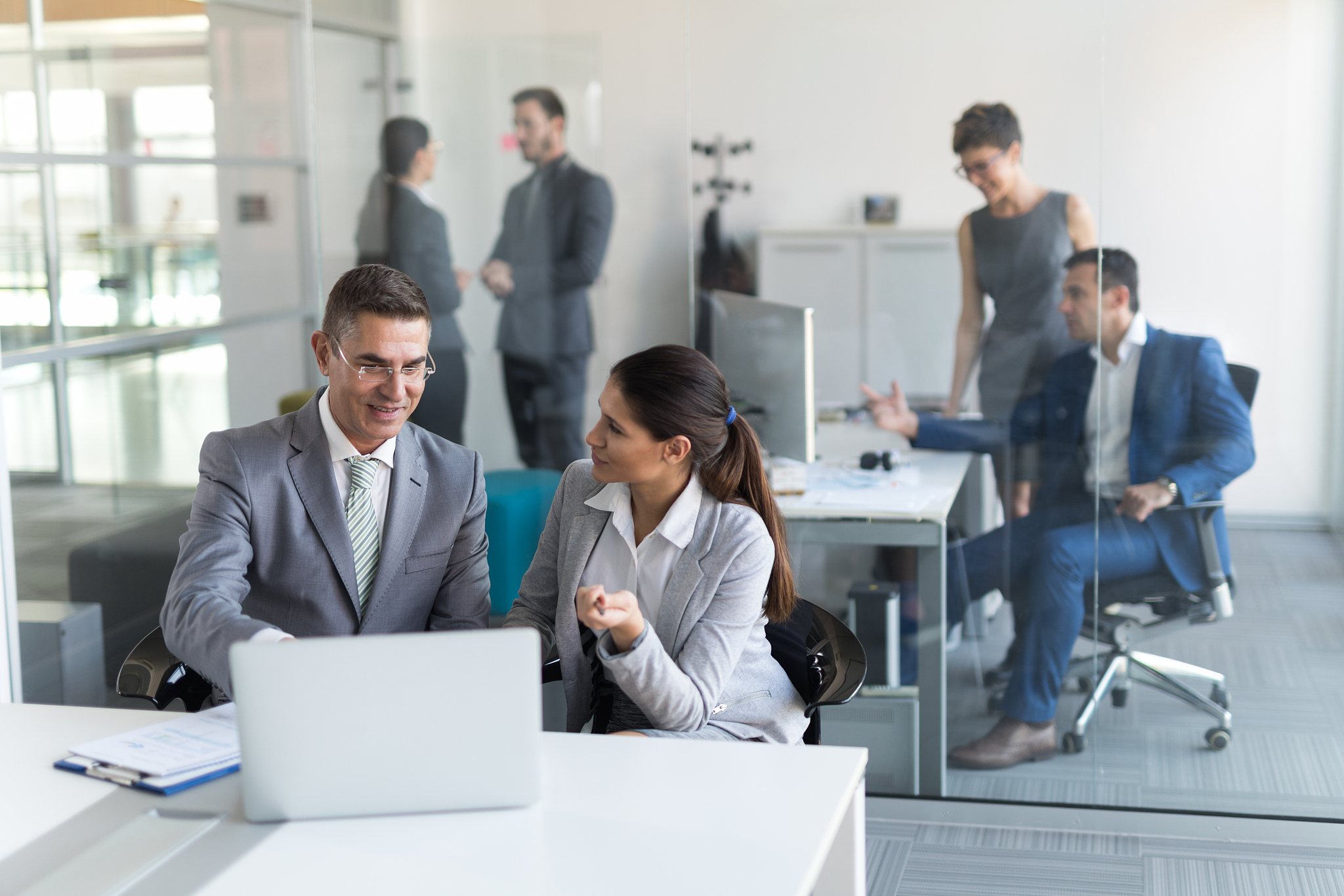 资产管理公司实习生职责：工作内容及分析 (3000字)