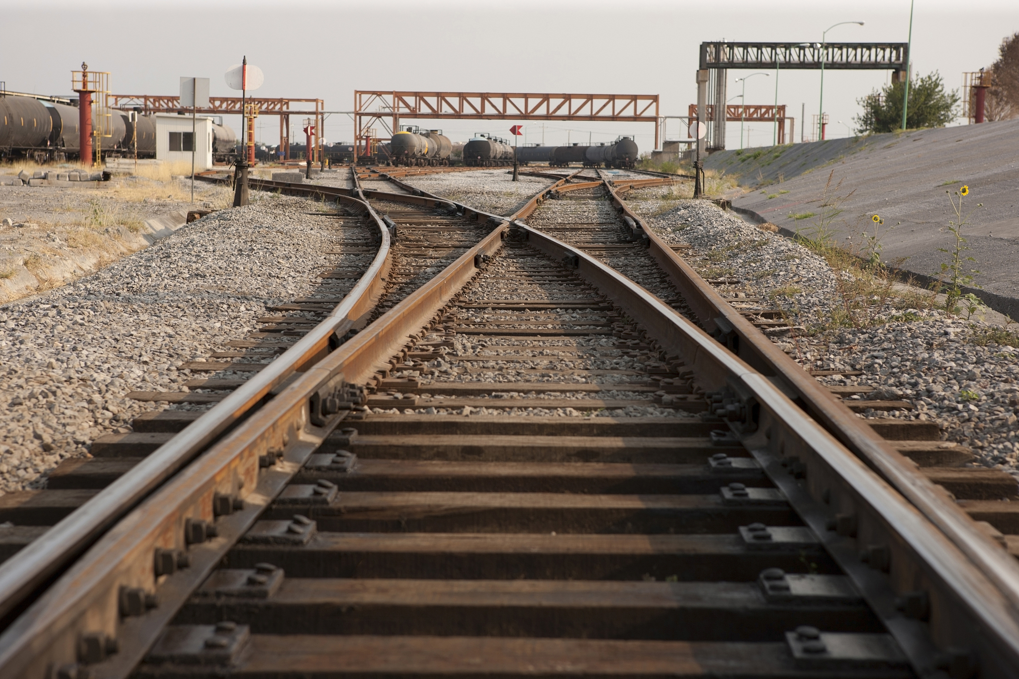 贵阳铁路运输学校拥有不同招生门槛