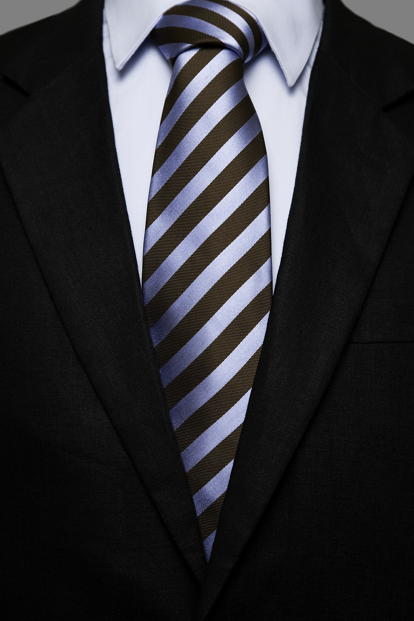 男士领带的正确系法图解：教你轻松打领带