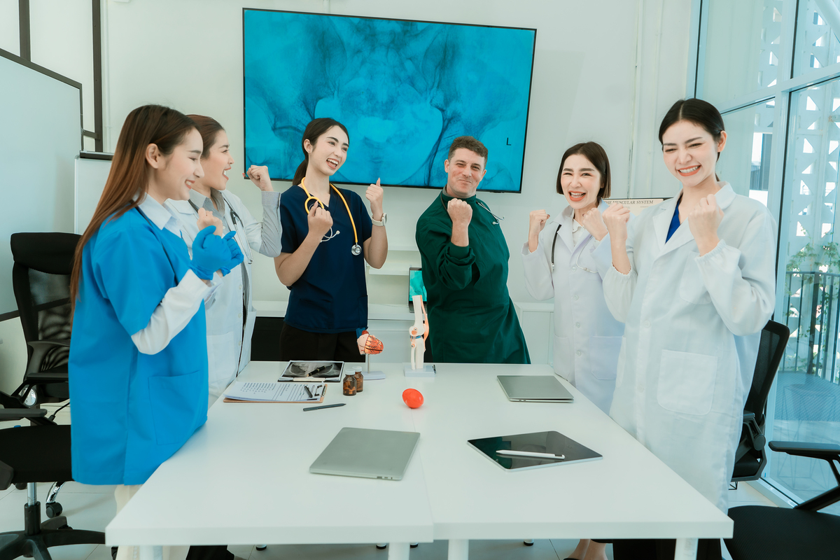 女生学教育技术学好不好找工作