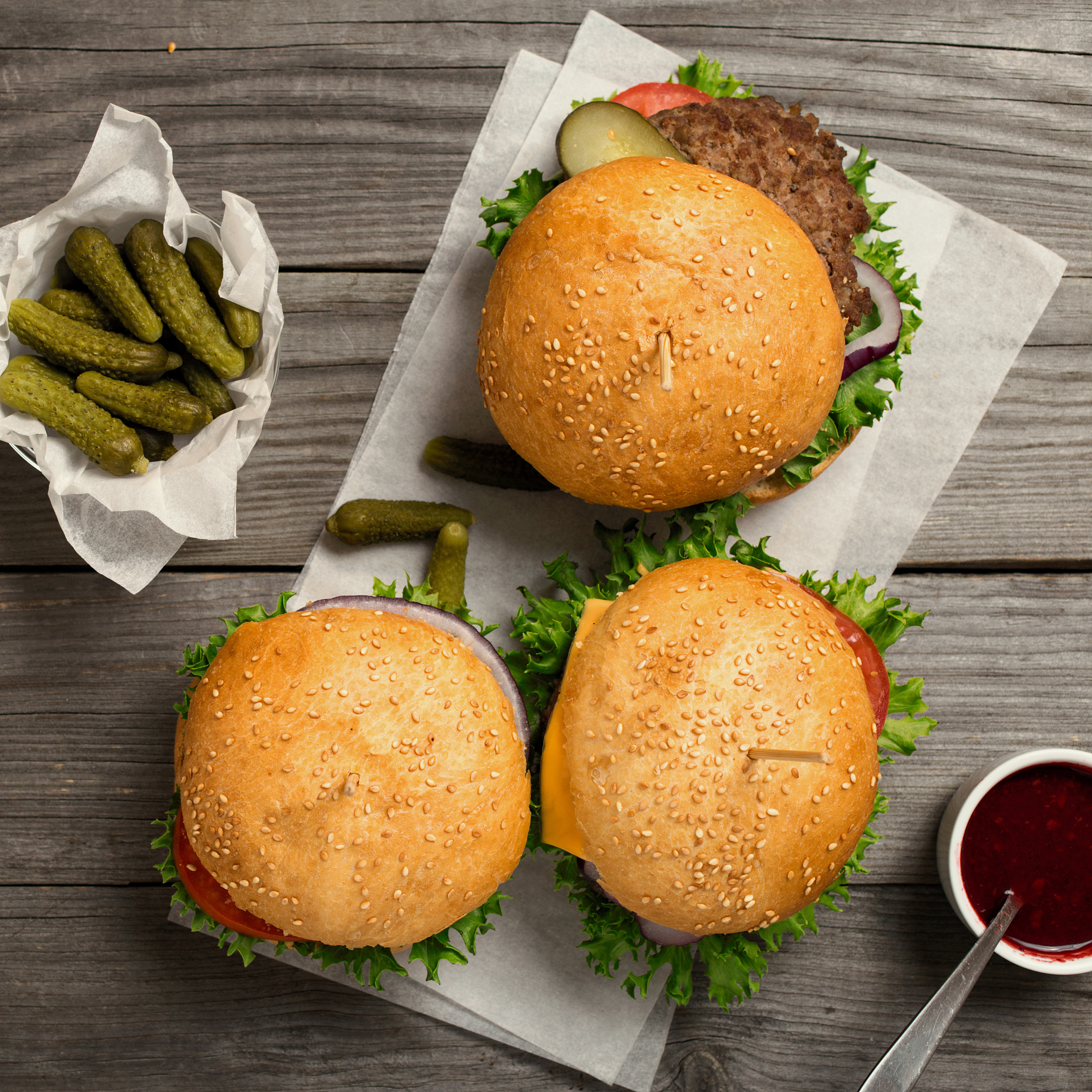 外卖猪扒包推荐：酥软多汁，鲜香美味！