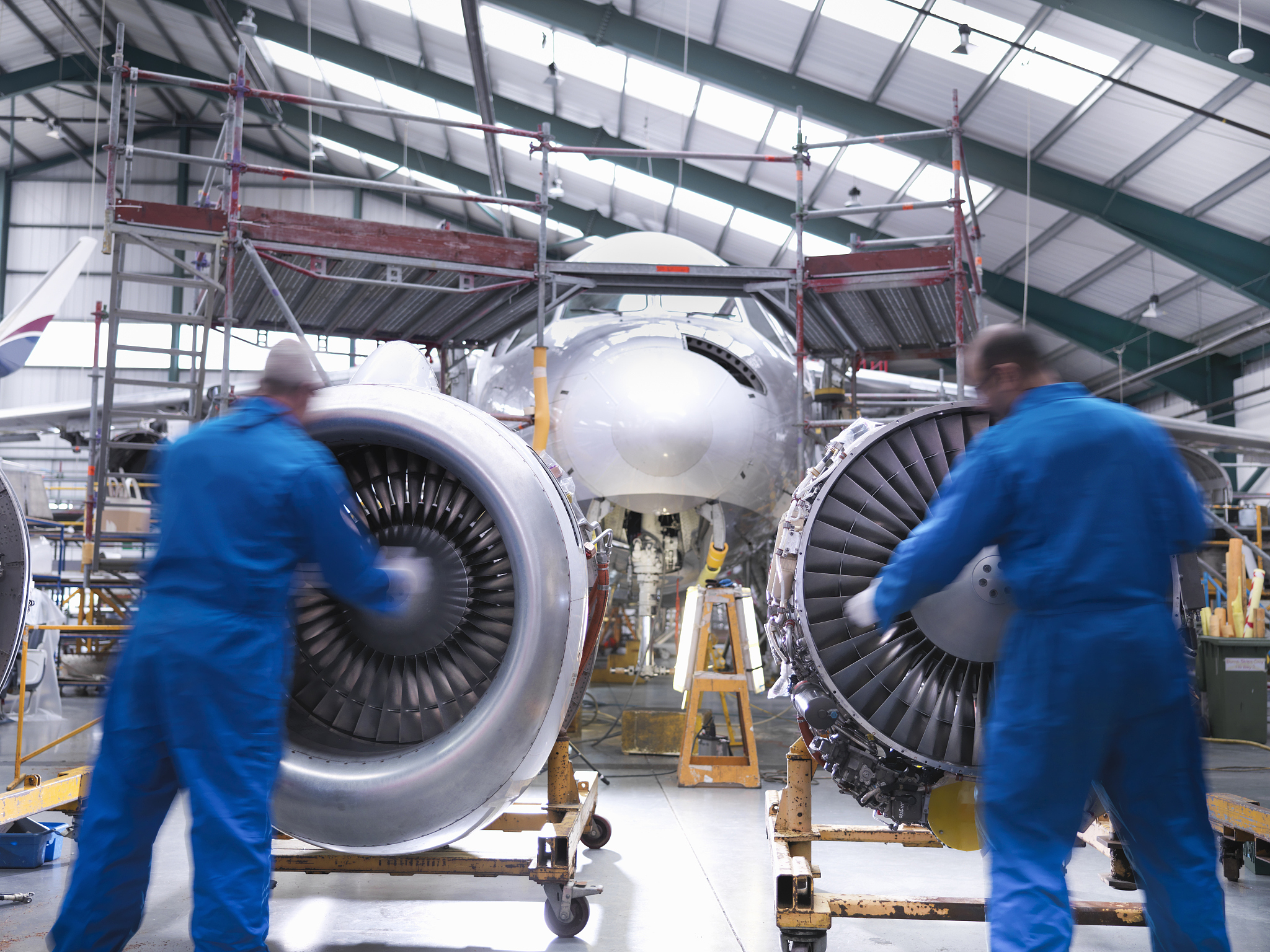 航空发动机的使用可靠性