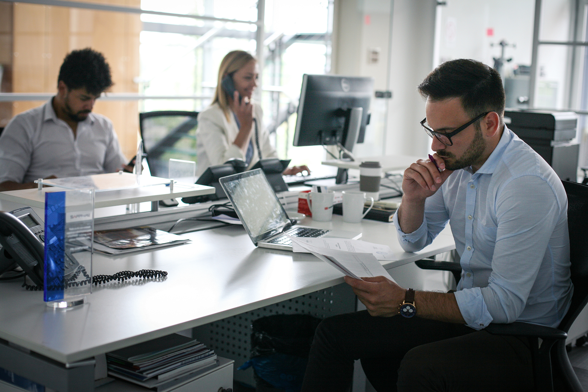 business people working business people together in office.