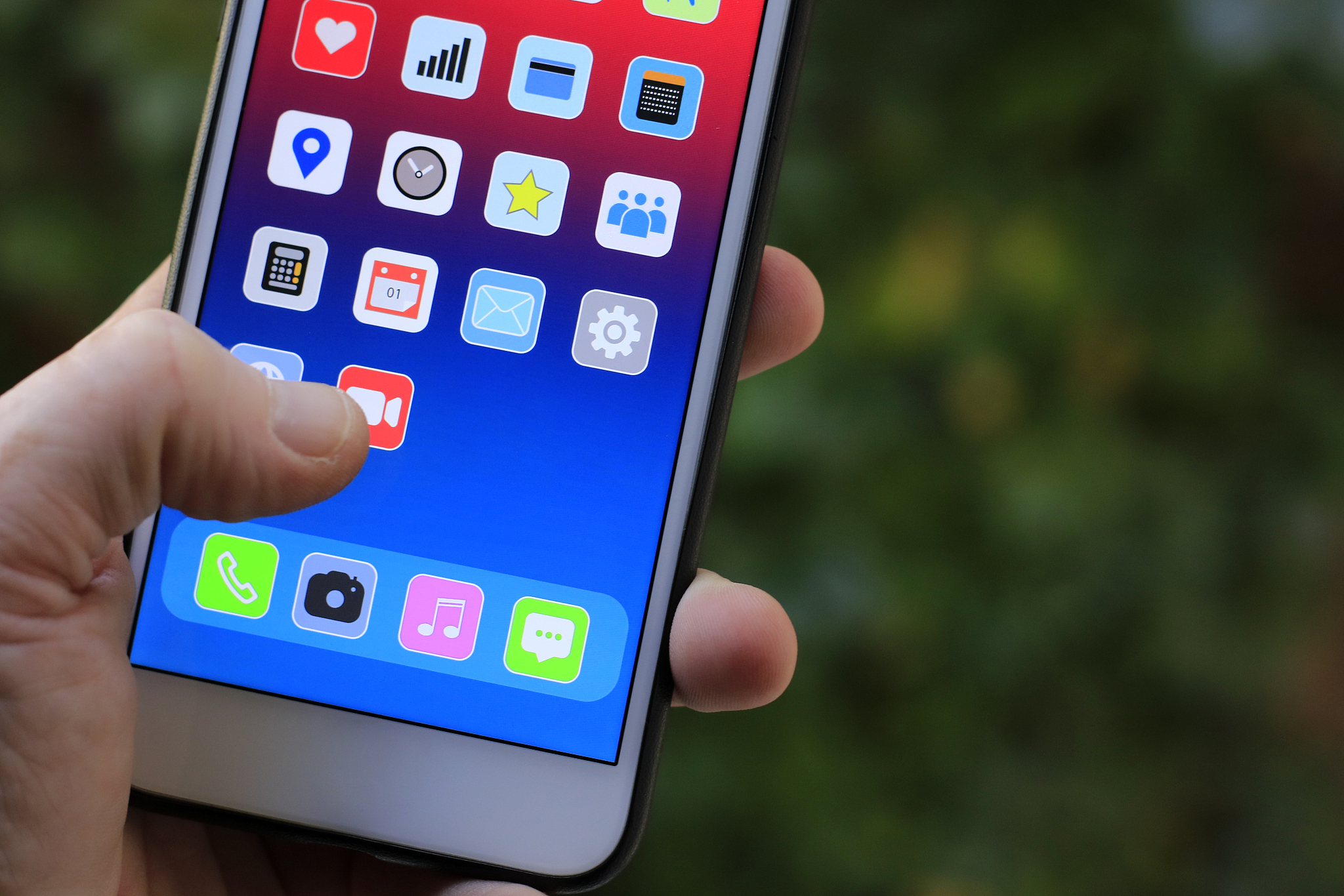 iPhome14pro屏幕分辨率