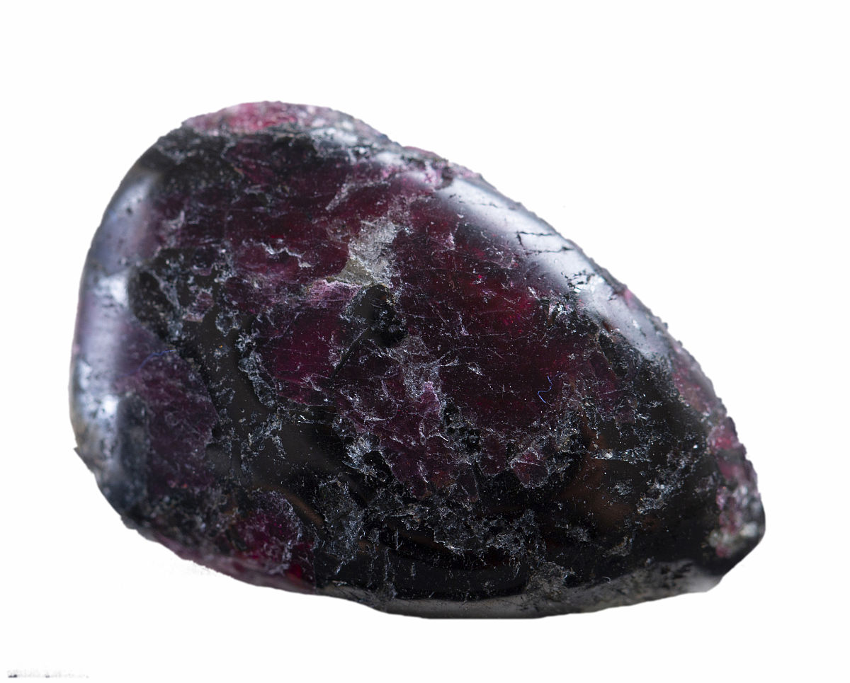 矿物宝石海报设计竞赛：创意无限，闪耀夺目