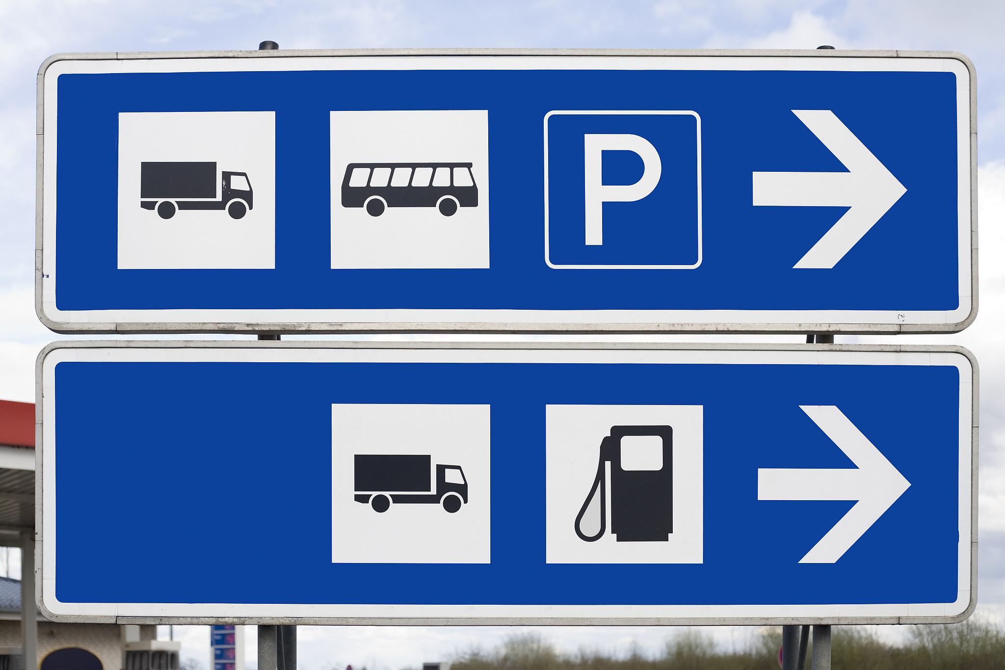 road sign, special area for trucks and busses