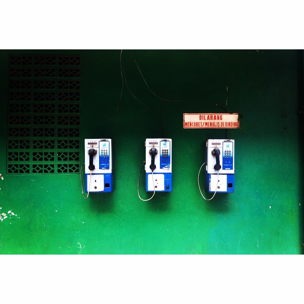 8051 汇编程序：投币机模拟