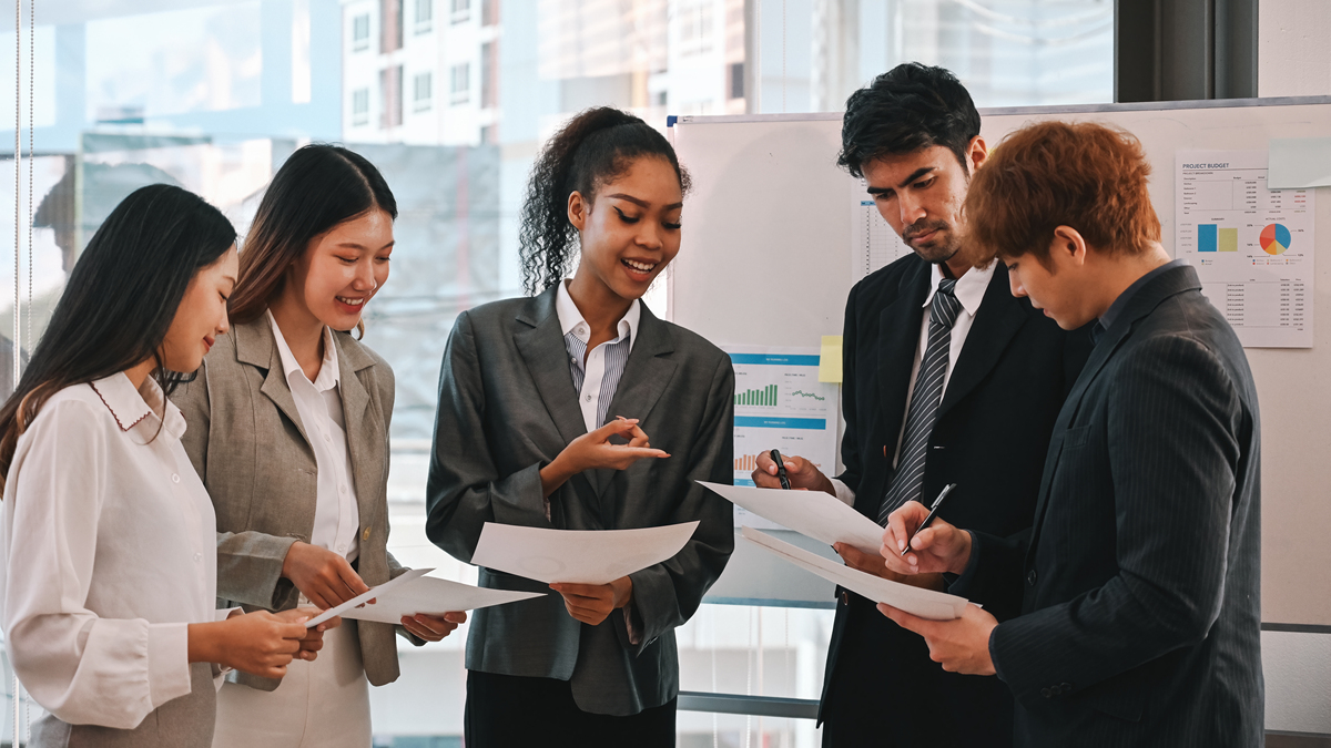 打造健康职场文化：新公司如何构建积极工作氛围