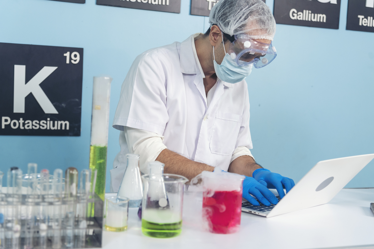 洁白实验室：科学探索的纯净空间