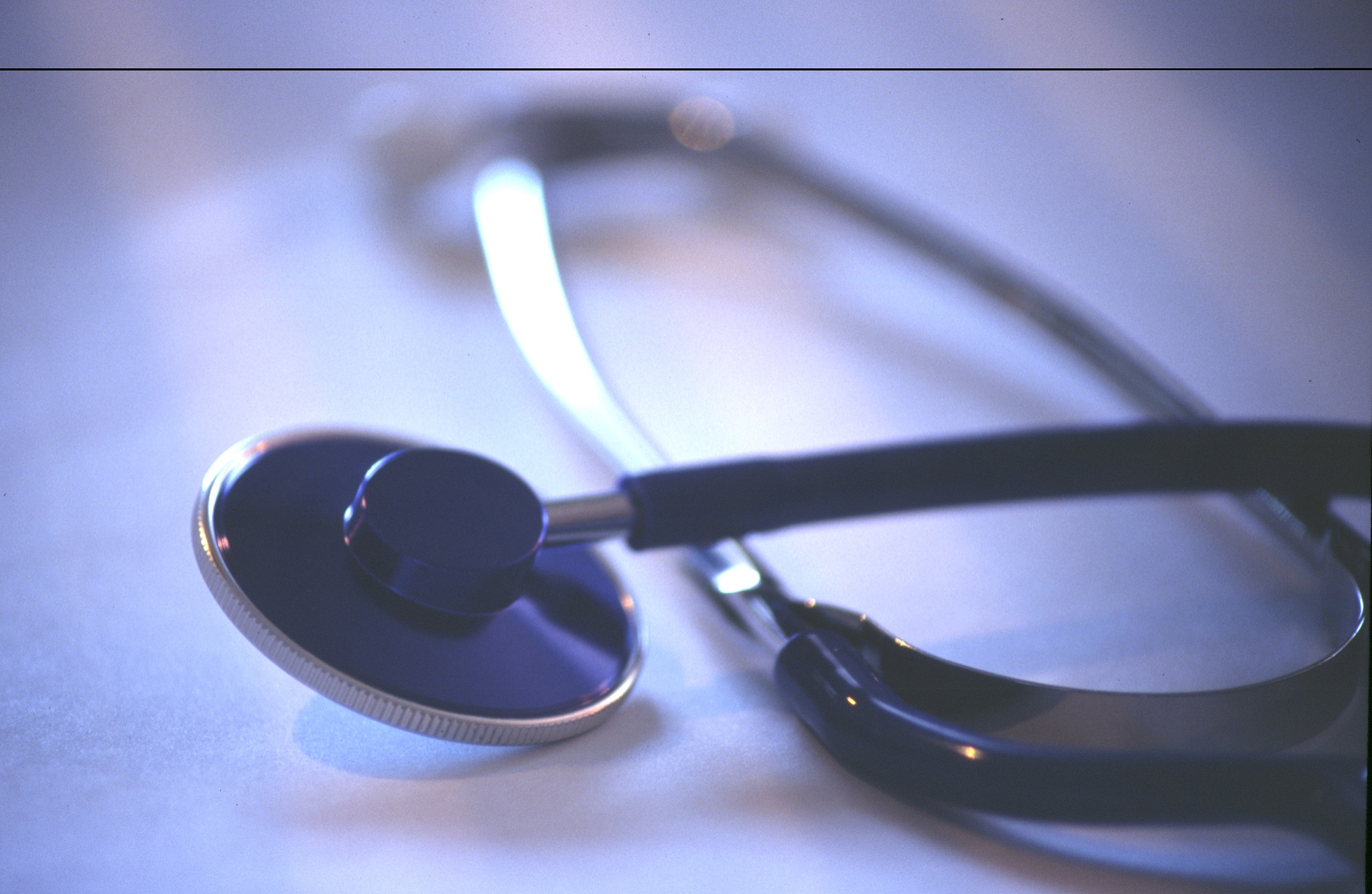 蓝牙耳机坏了，应该去看哪个医生？