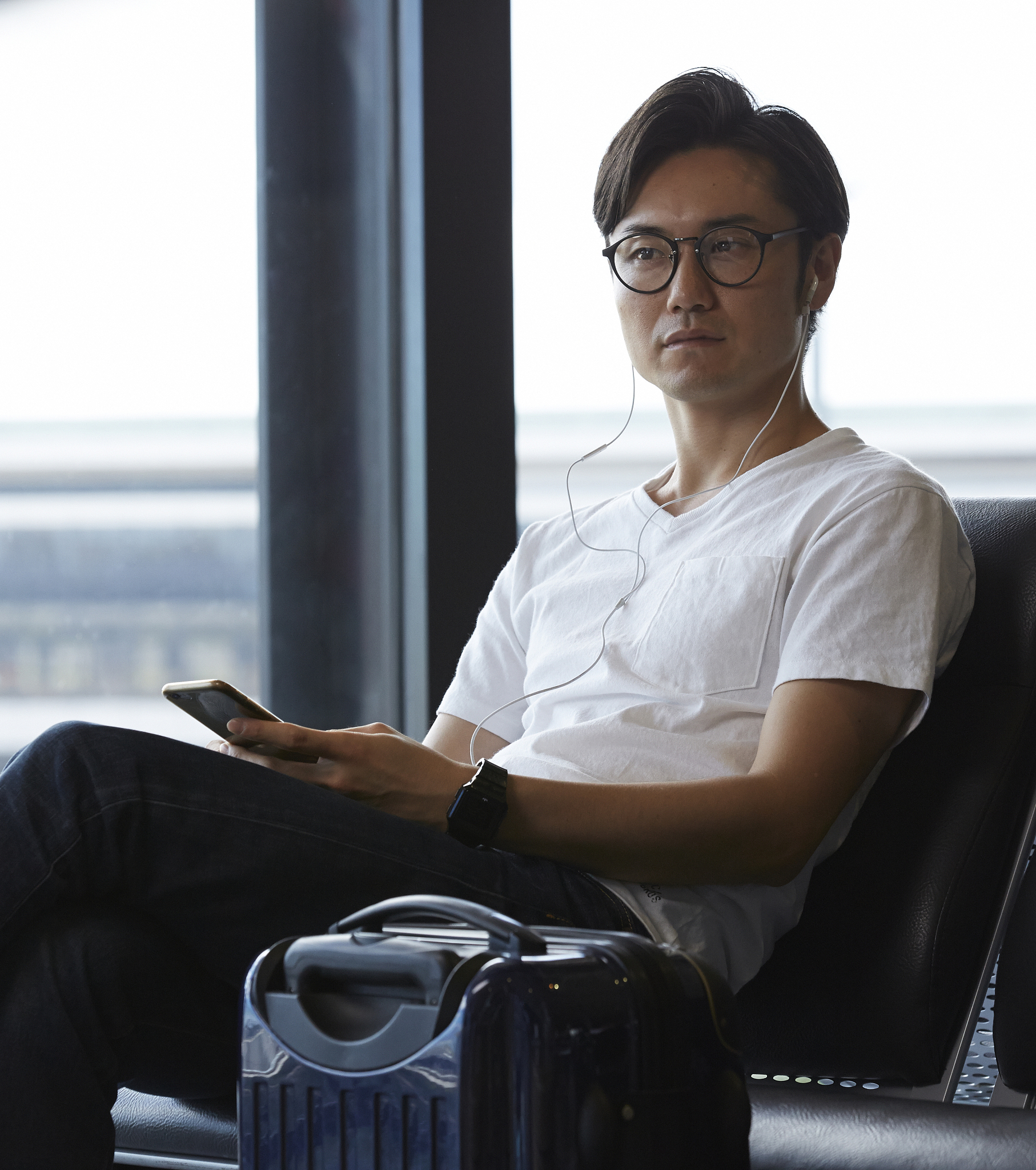 张颂文“双向拒绝”事件：反思职场性别歧视与员工心理健康