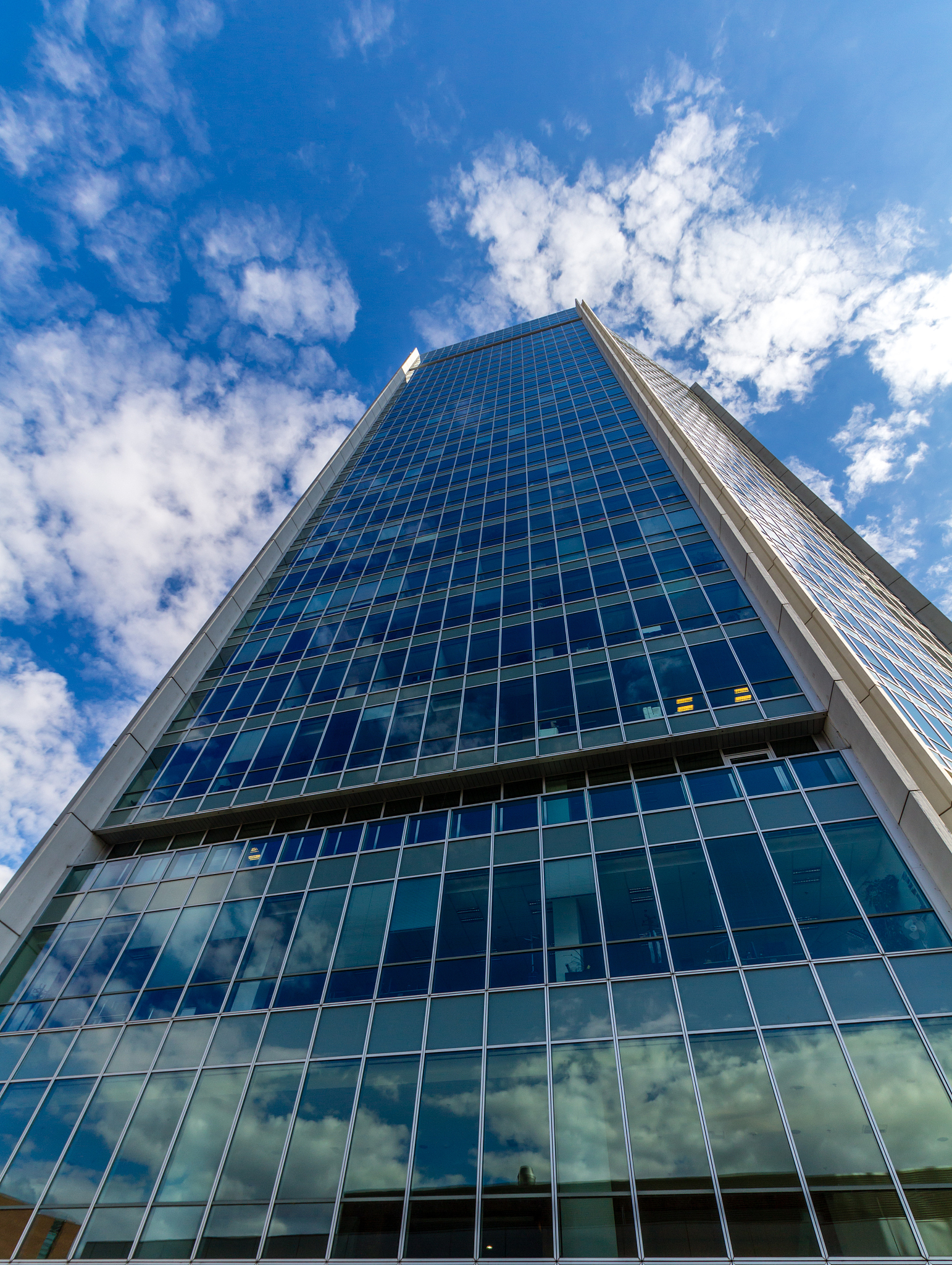 北京房地产职工中等专业学校2021年招生专业有哪些