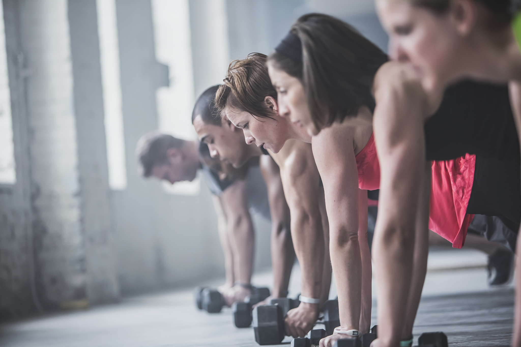 体重100kg身高165cm 锻炼手臂 详细训练计划