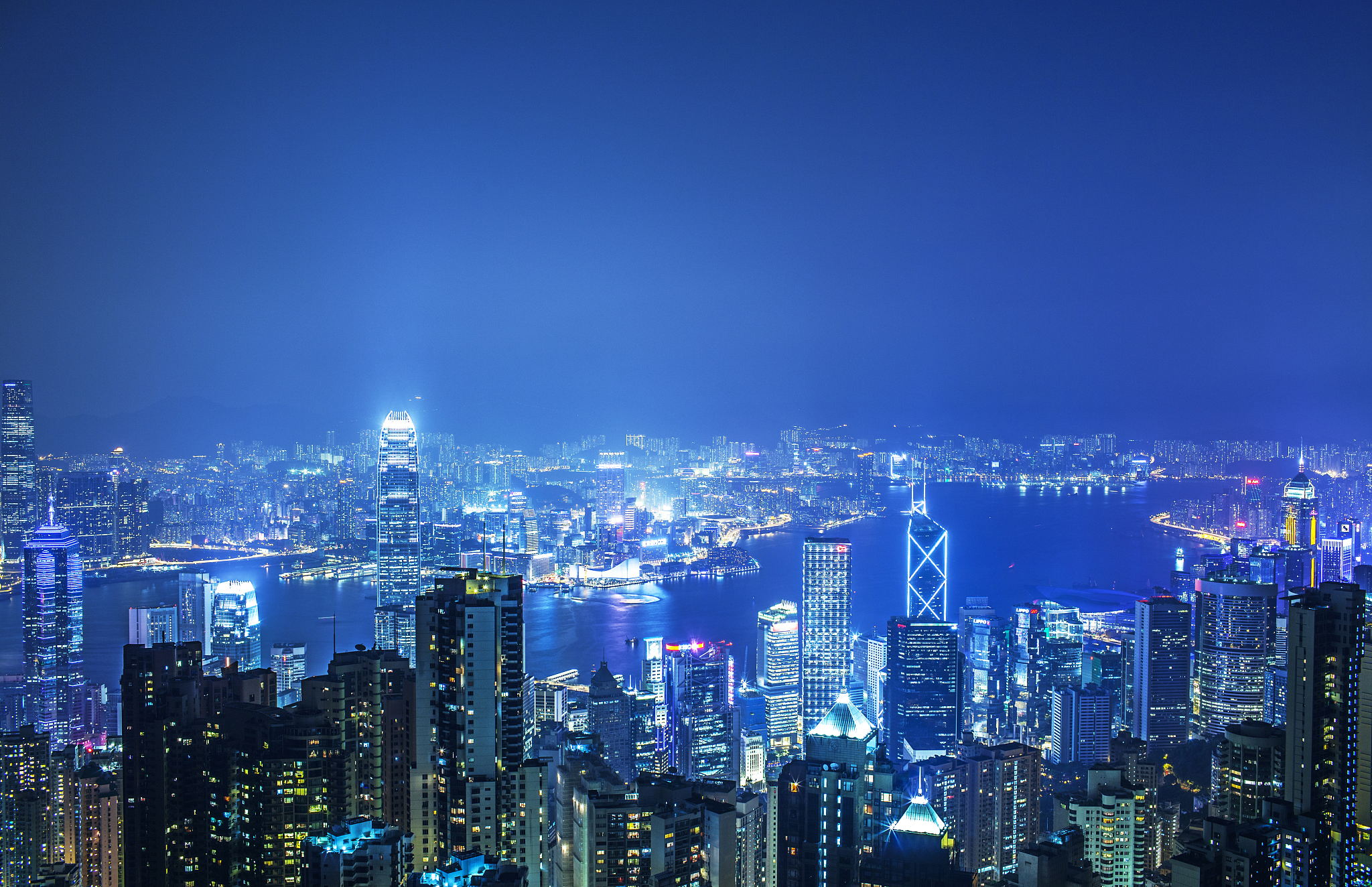 hong kong at night