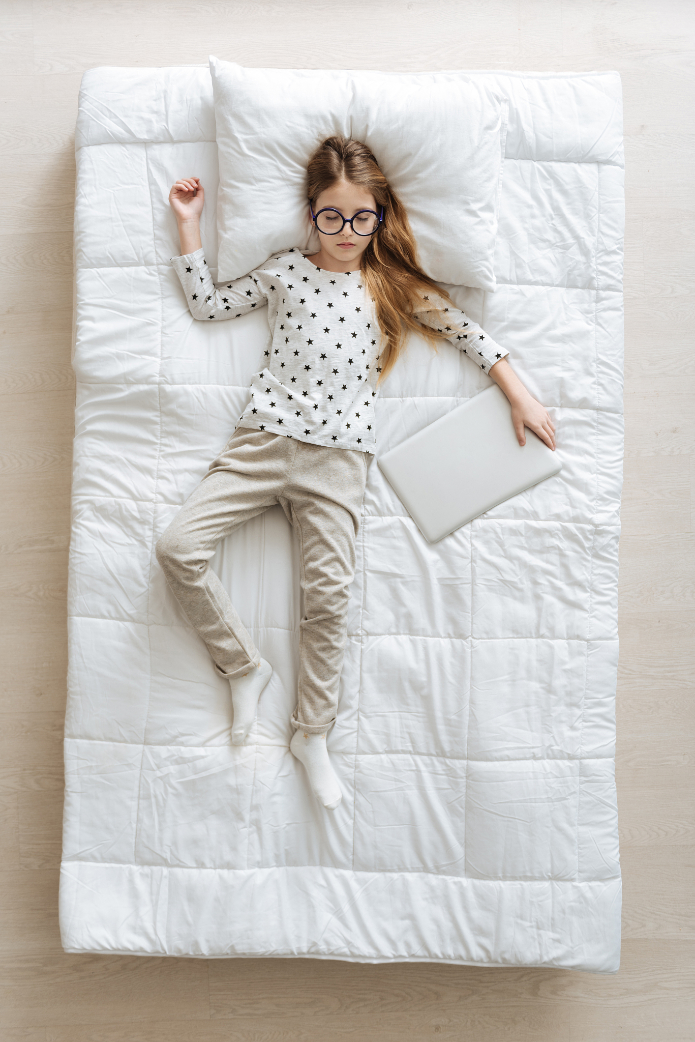 今天我三十岁女给我写一段平步青云味道的文案