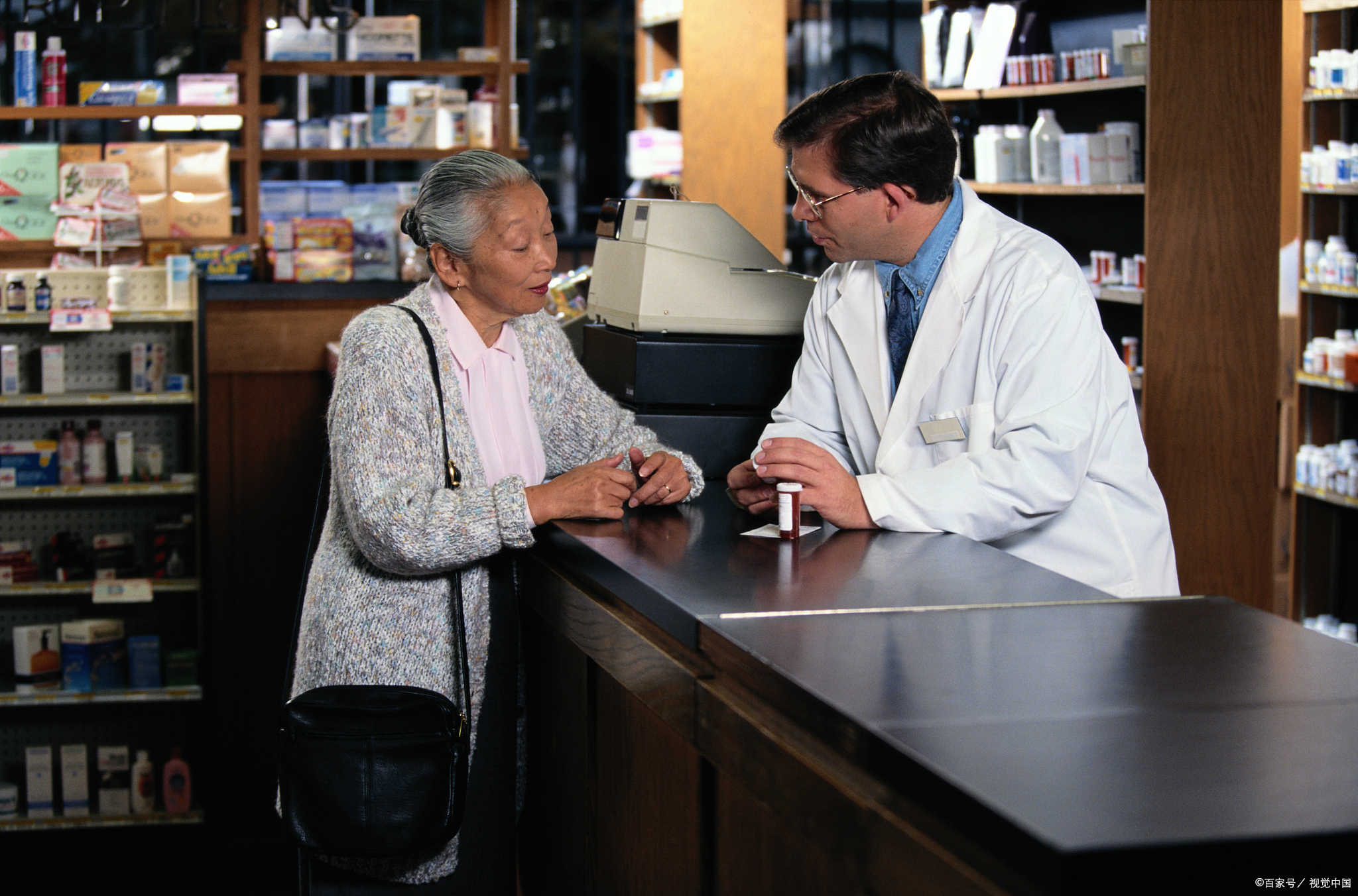 中医专业考NCCAOM国际中医执照在在美国加州做针灸师赚多少钱？