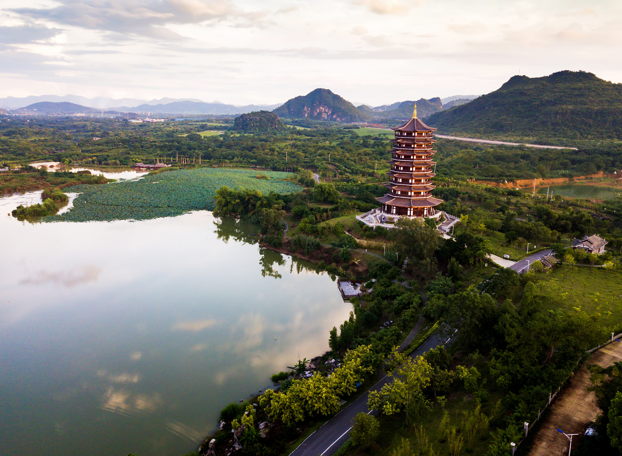 做一个广安旅游攻略