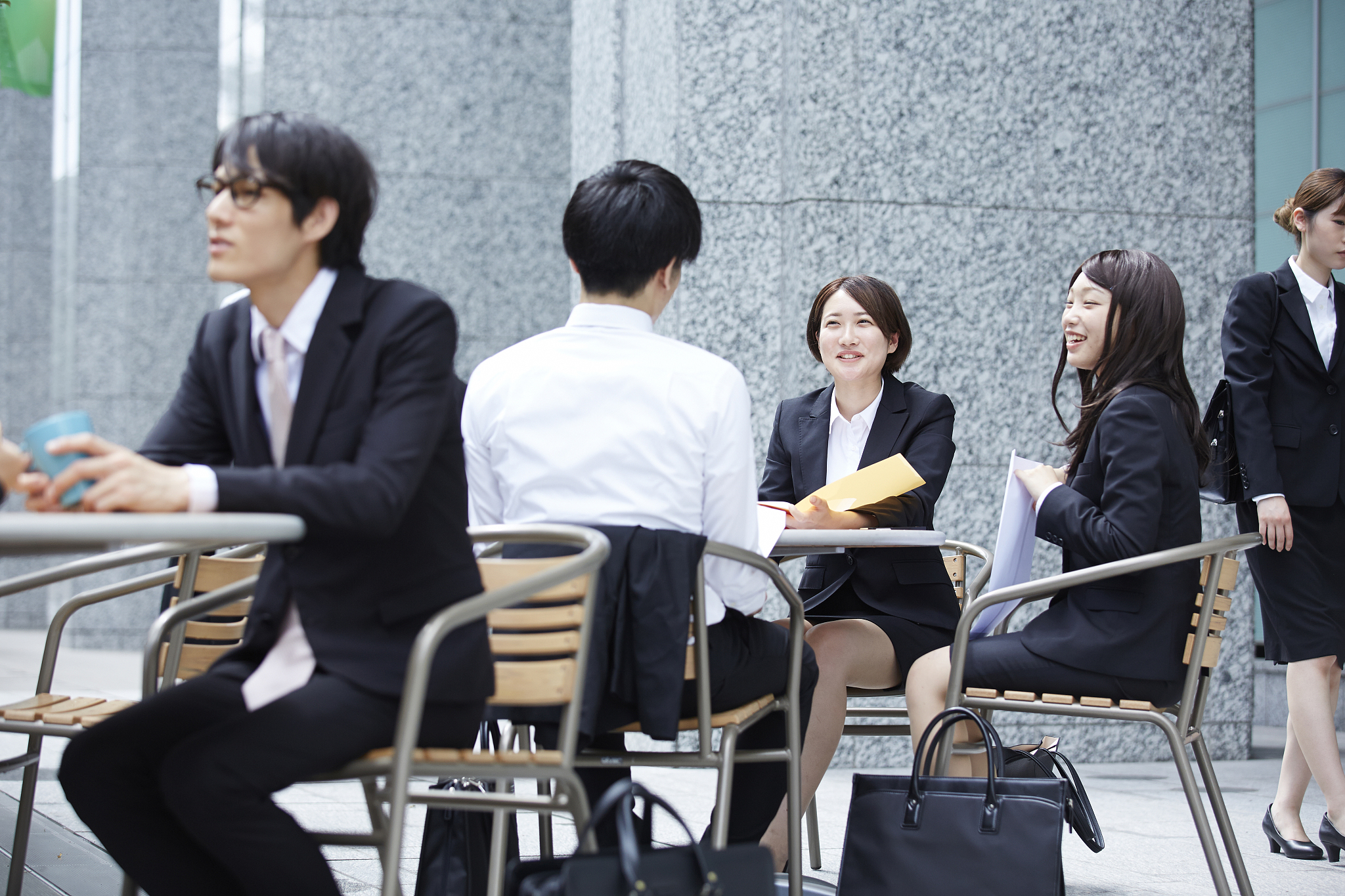 日本語人材の就職情報：職種・業界・求人探しガイド