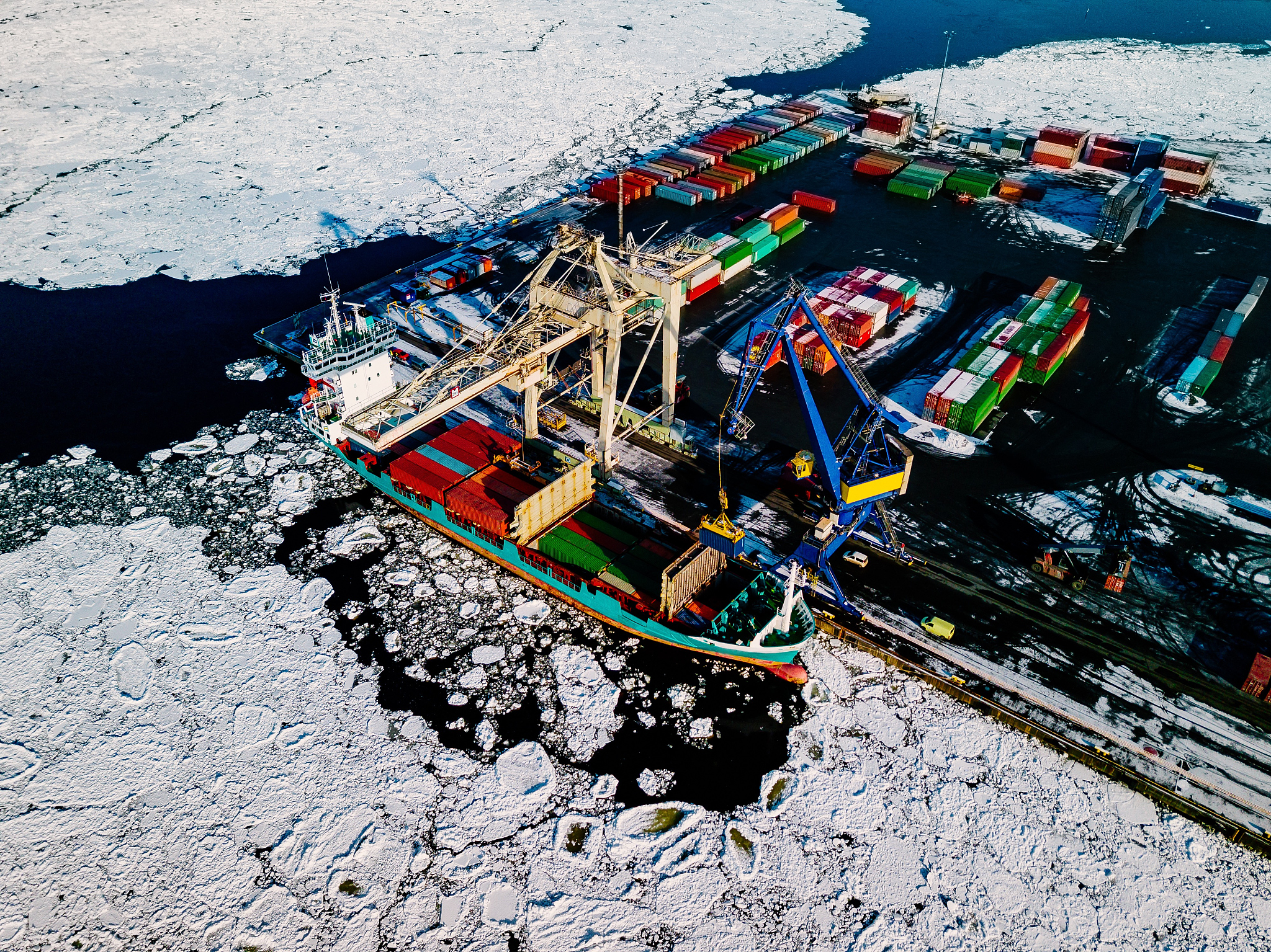 海洋结构设计、建造和维护目标 - 安全、可靠、经济