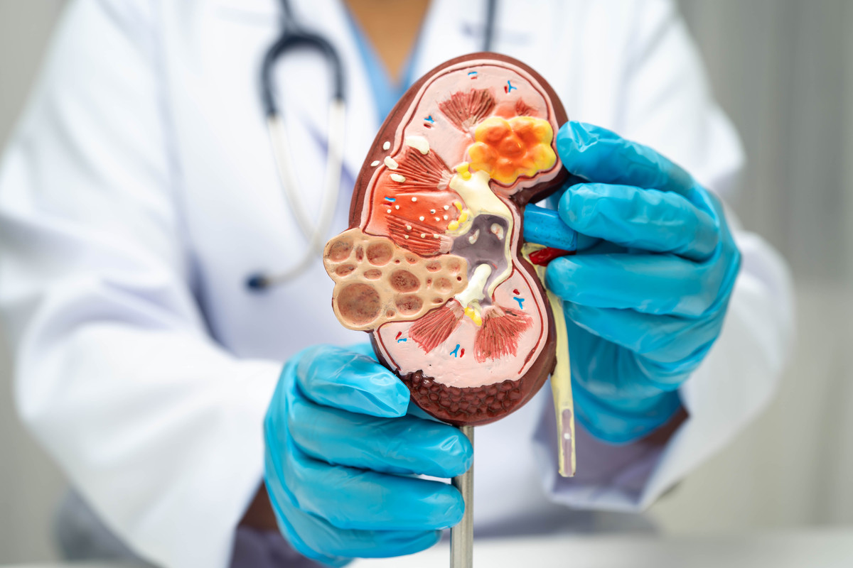 3种错误喝水习惯，正在悄悄损伤你的肾脏