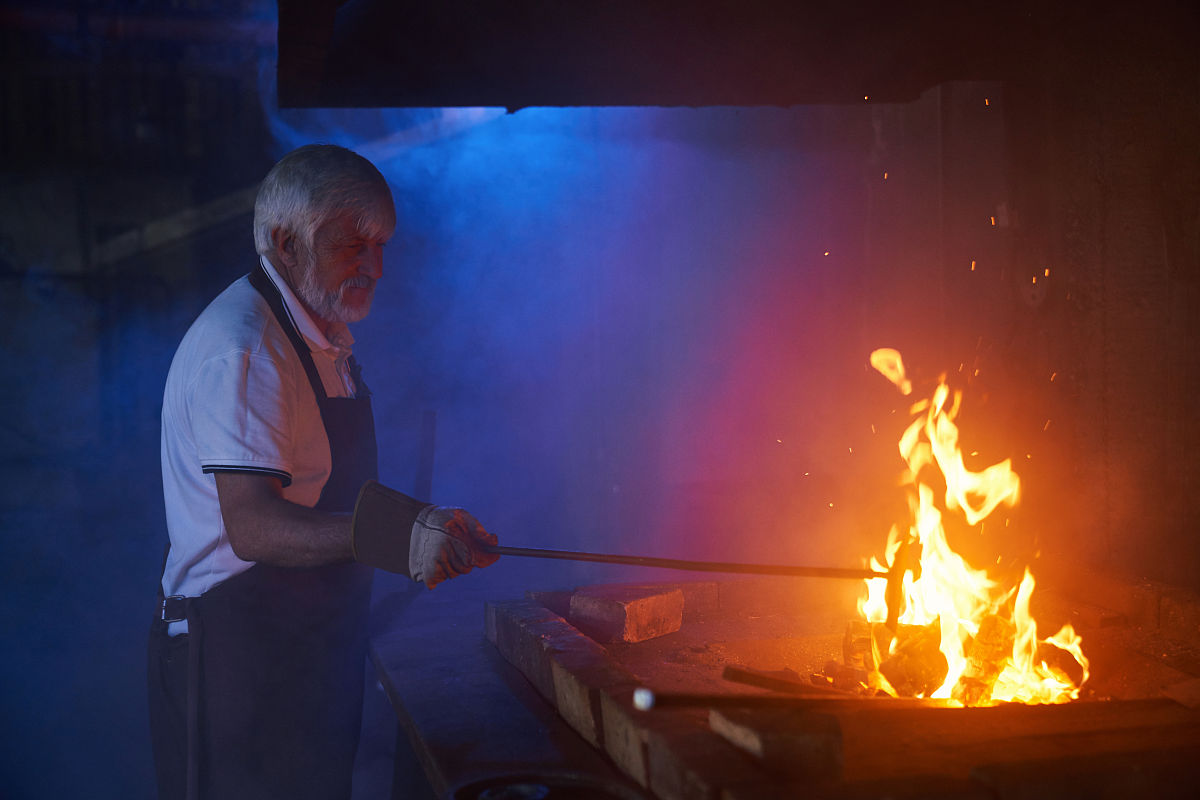 45钢860摄氏度空冷不回火组织分析：马氏体及影响