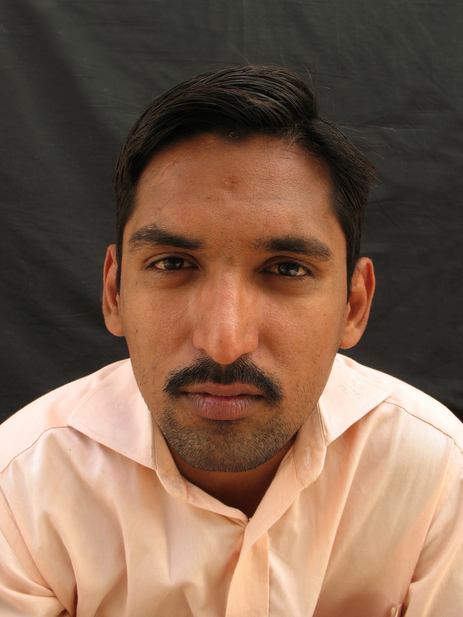 Tips Menarik Perhatian Cewek: Panduan Lengkap & Efektif