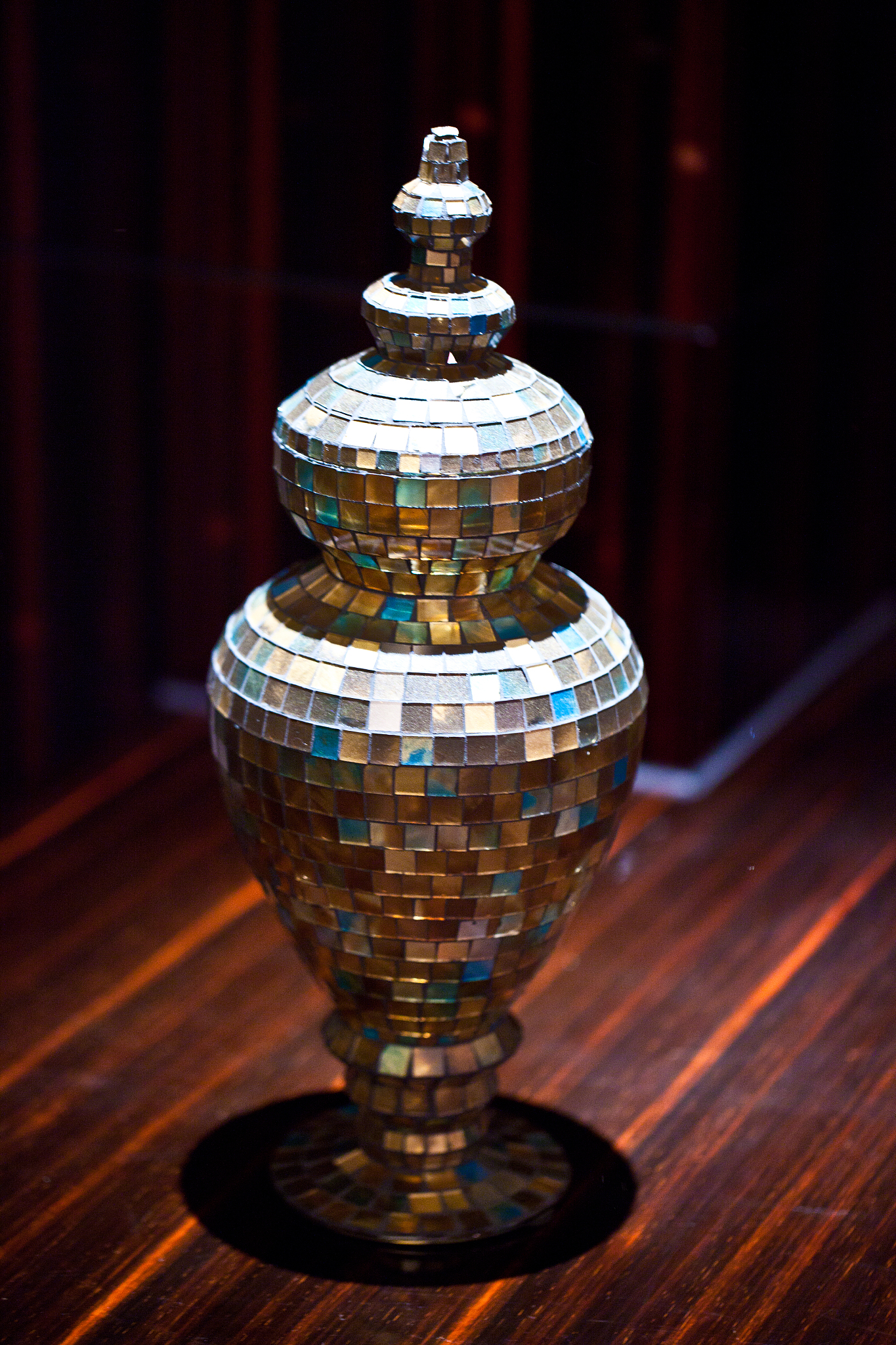 玻璃花瓶：历史、文化与艺术的完美融合