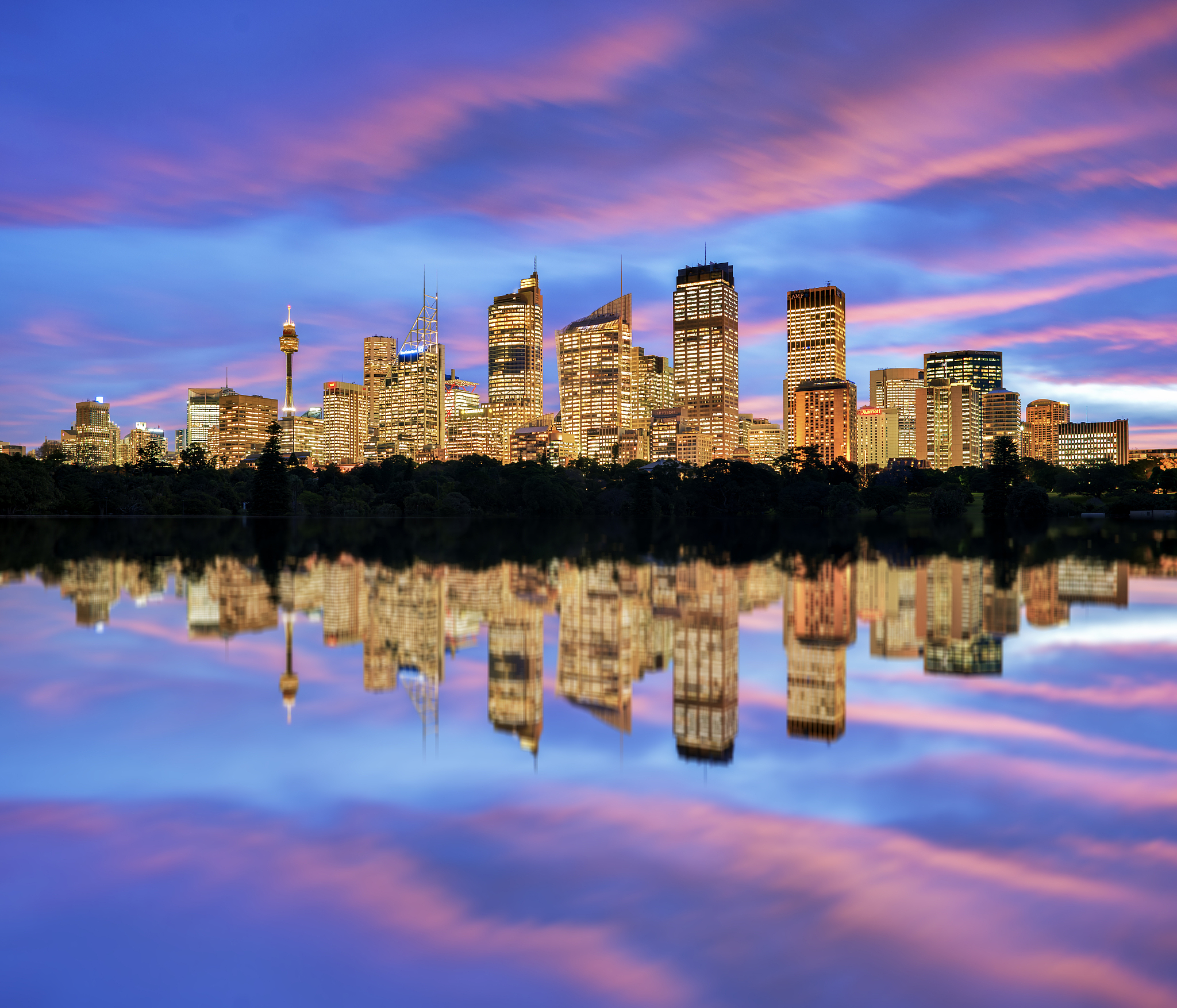 澳洲哪个城市几乎每天都有阳光且不会很晒还有哪个大学里有湖