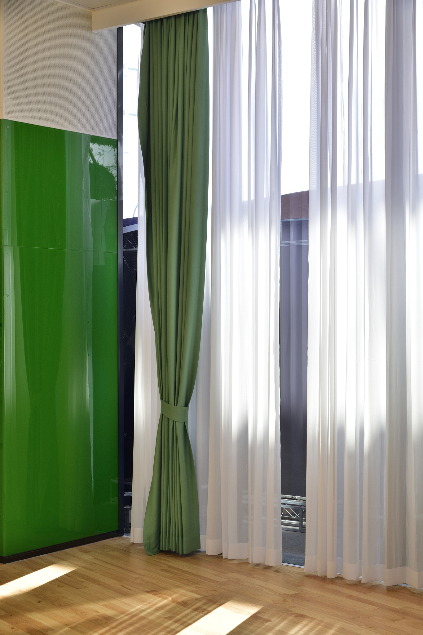 床帘：提升卧室美观与私密性的装饰利器