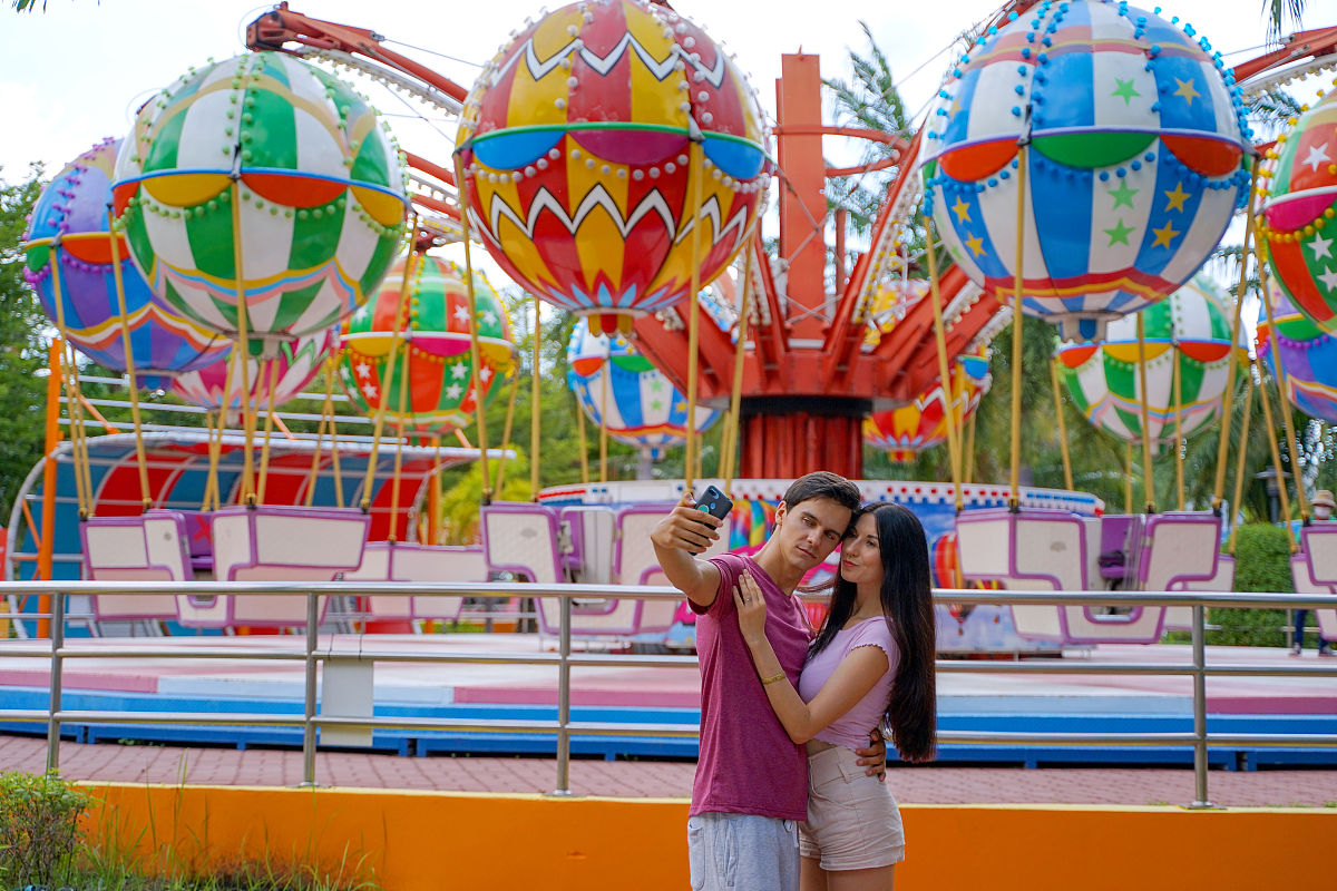 宣传深圳欢乐谷的热门文案