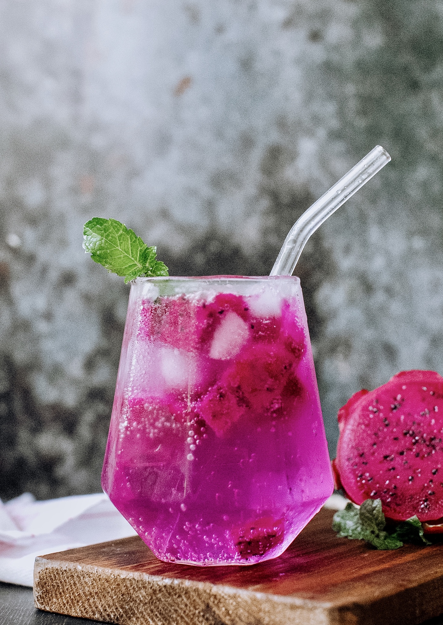 火龙果蜂蜜冰茶的做法_火龙果蜂蜜冰茶怎么做