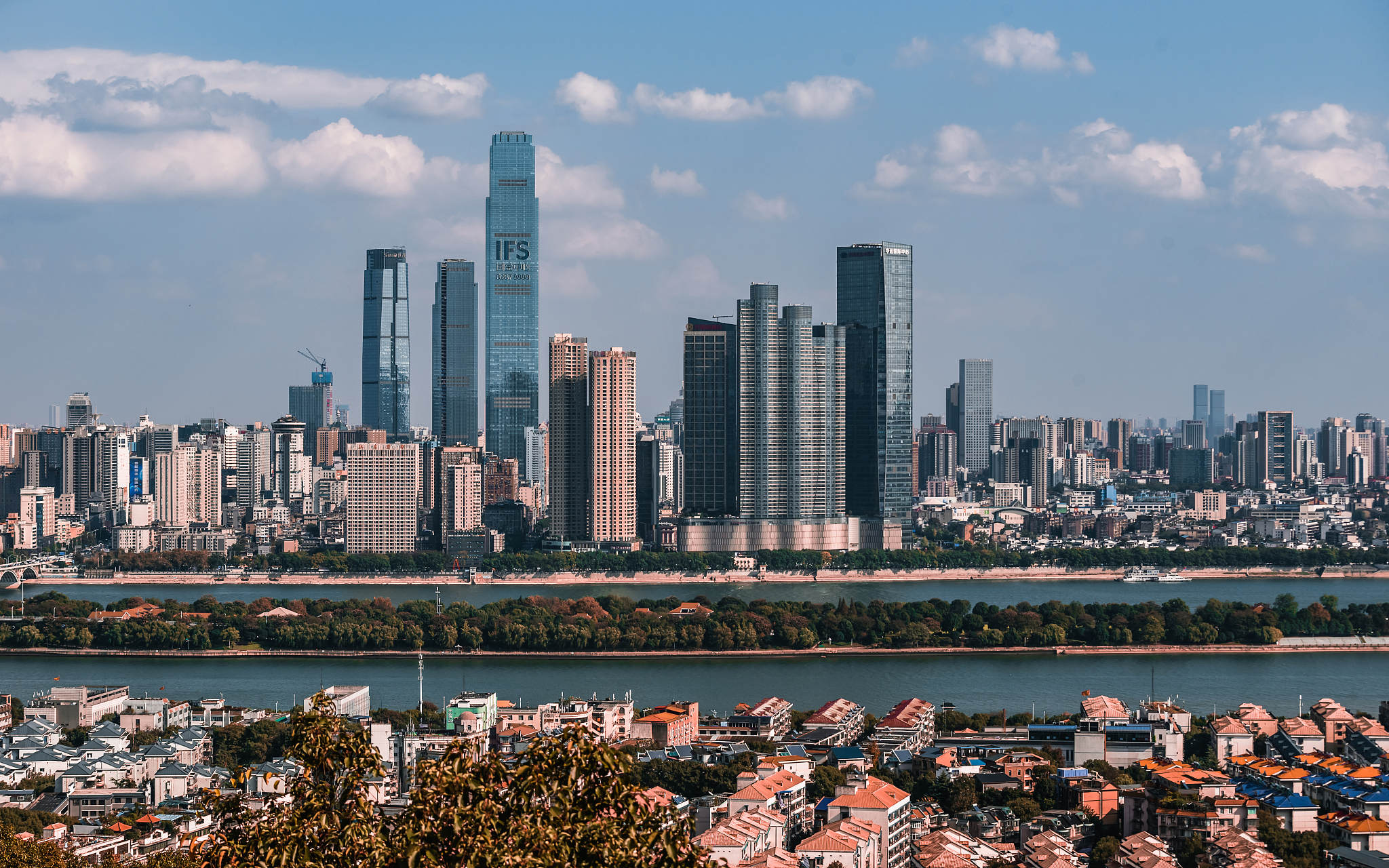 长沙师范大学的地理位置从五一广场怎么过车过去