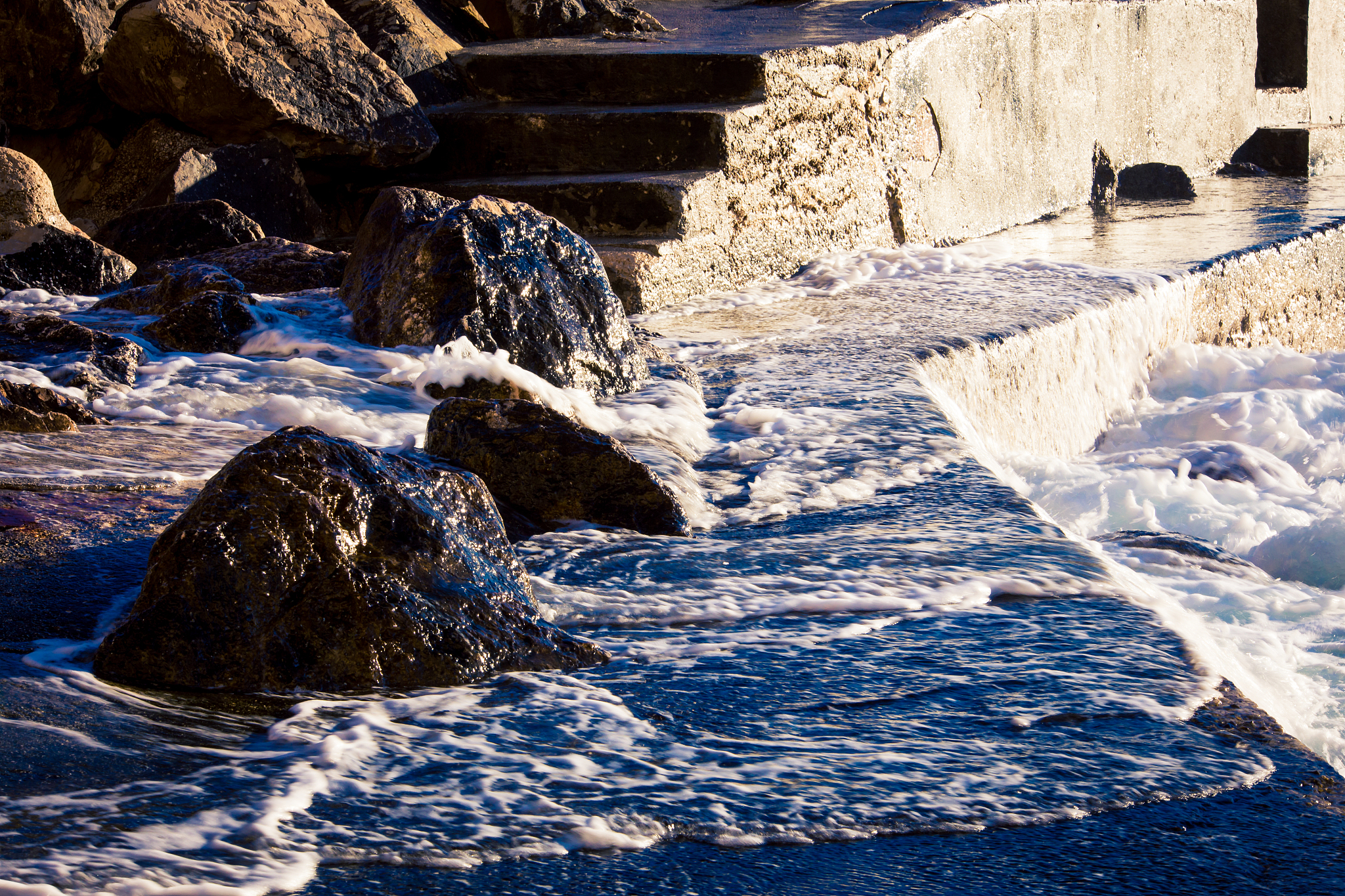 waves washing against the walls of dubrovnik