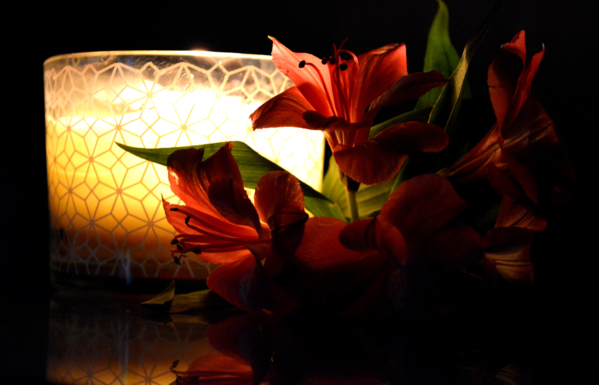 结合三国演义和红楼梦写一个简短的爱情小说