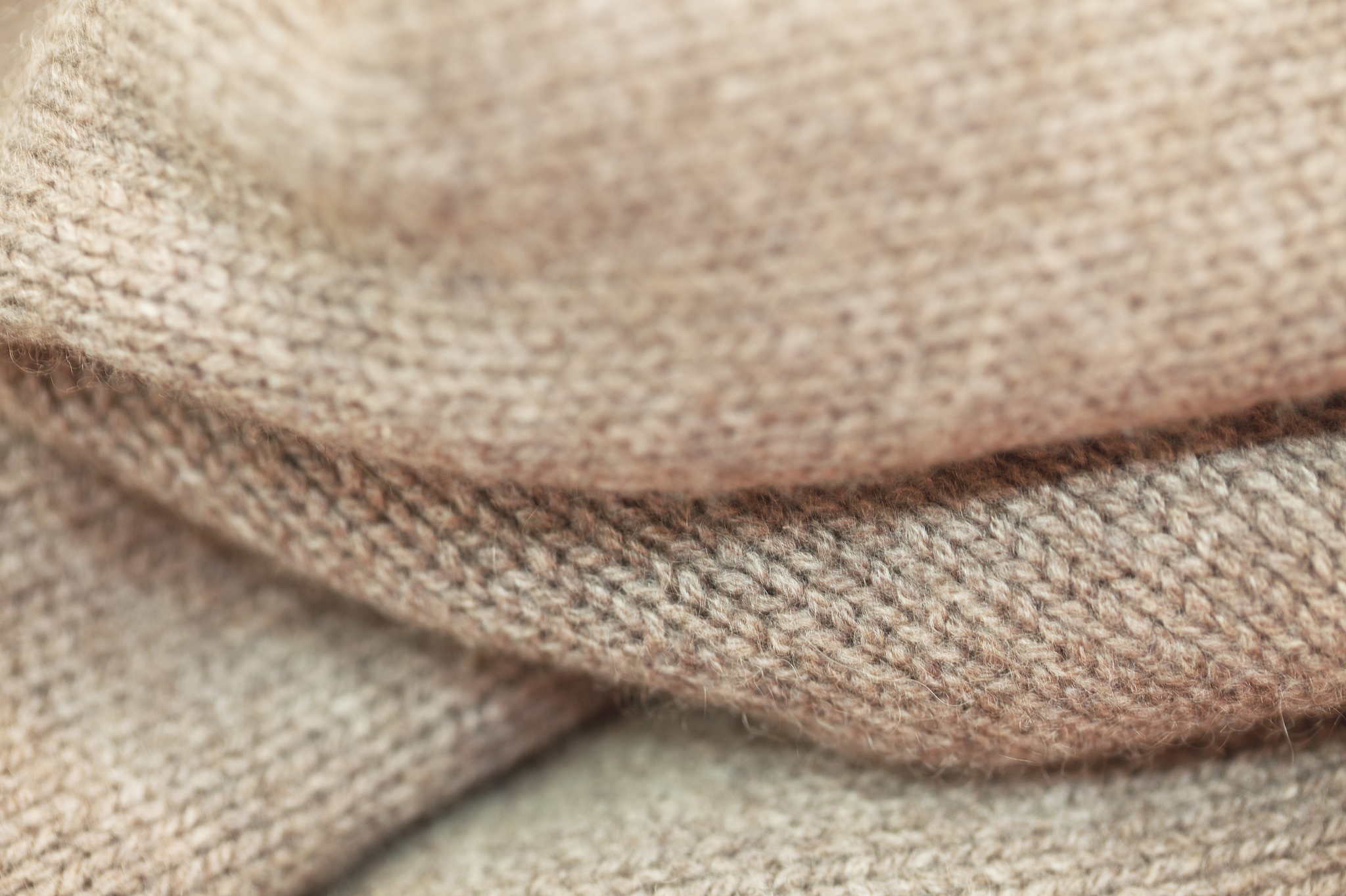 骆驼绒面料的鹅绒大衣是什么