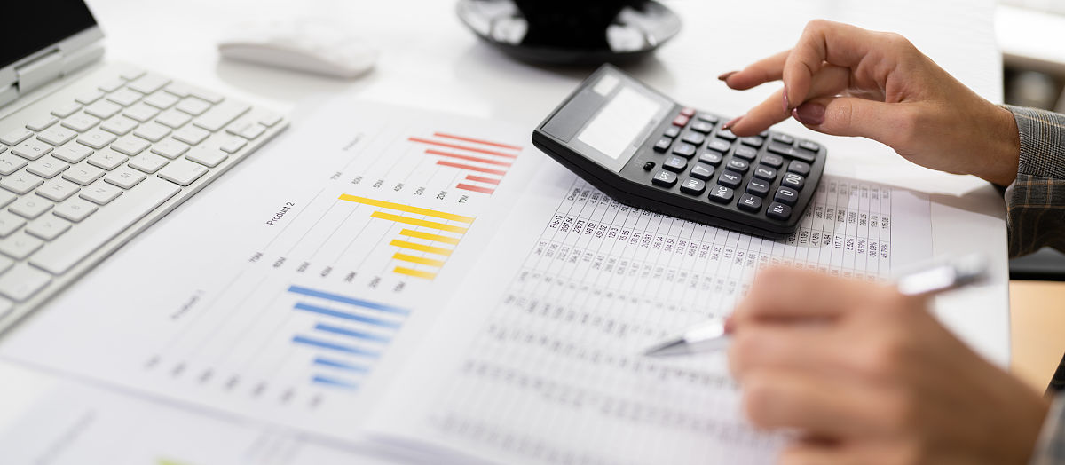 帮我写一份参观学术交流中心的实习报告