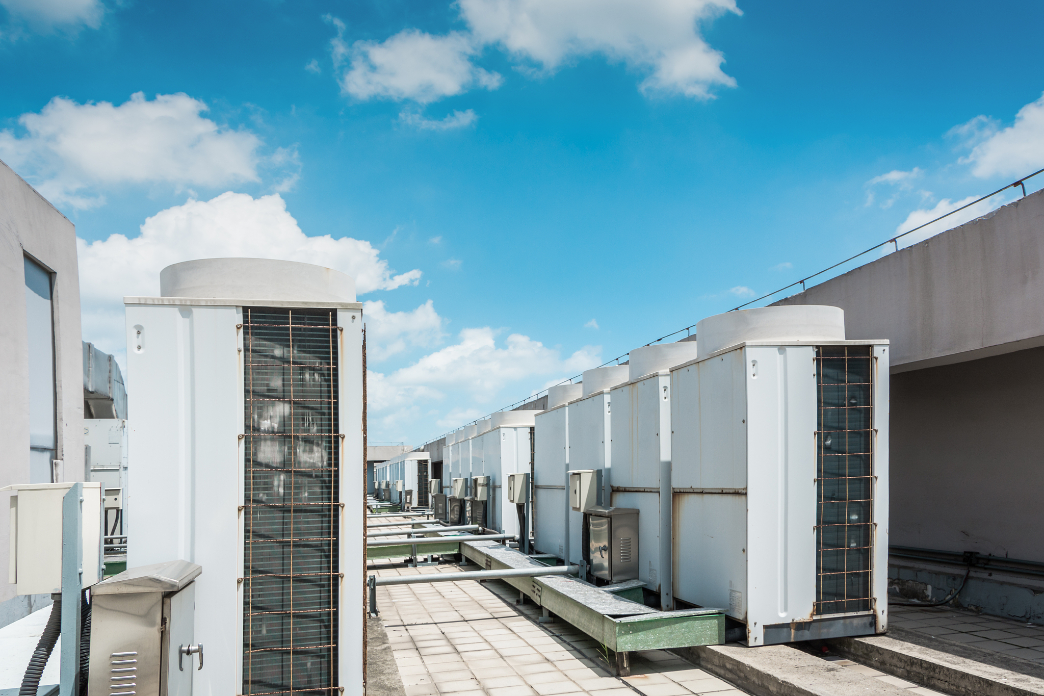 美菱三门风冷冰箱压缩机不工作运行灯闪4次怎么处理