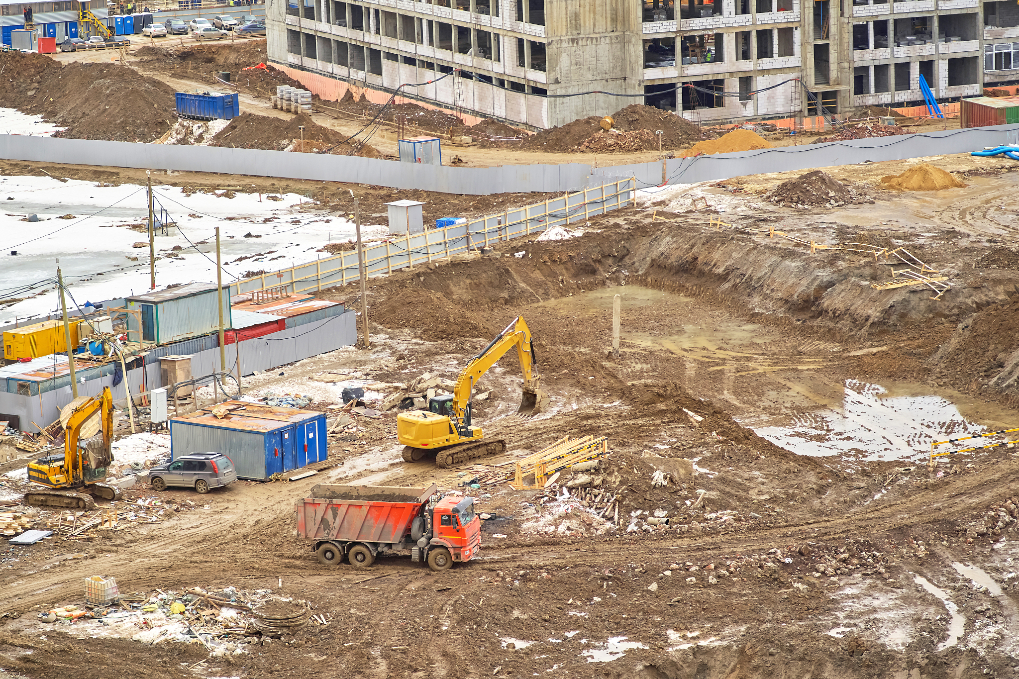 2023年浙江衢州工商学校热门专业介绍：电子商务、旅游管理、环境工程、物流管理