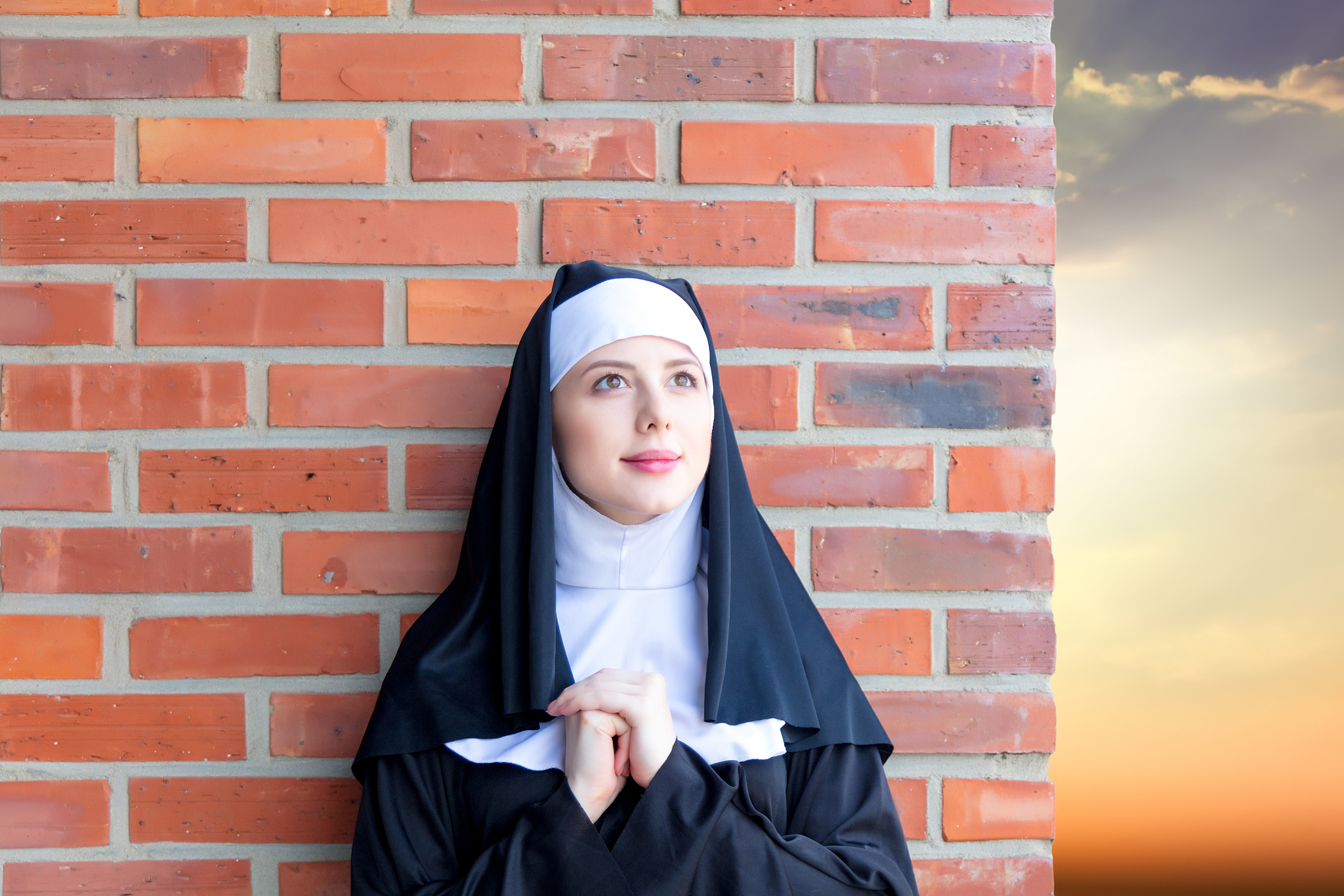 穆斯林妇女为什么披面纱？