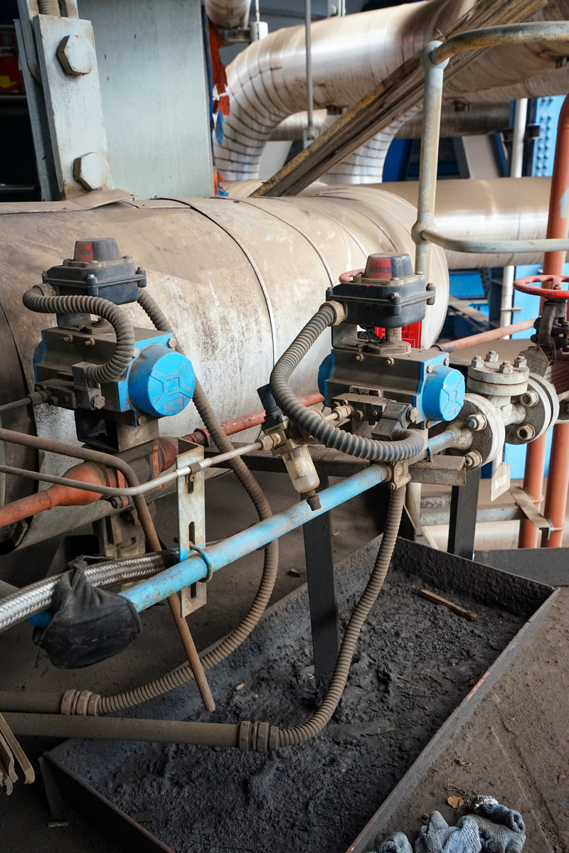 螺杆式垃圾压缩机和曲柄滑块垃圾压缩机的图片他们的工作原理分别是什么？