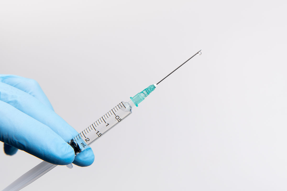 银行大堂设备线路整理，打造整洁有序环境