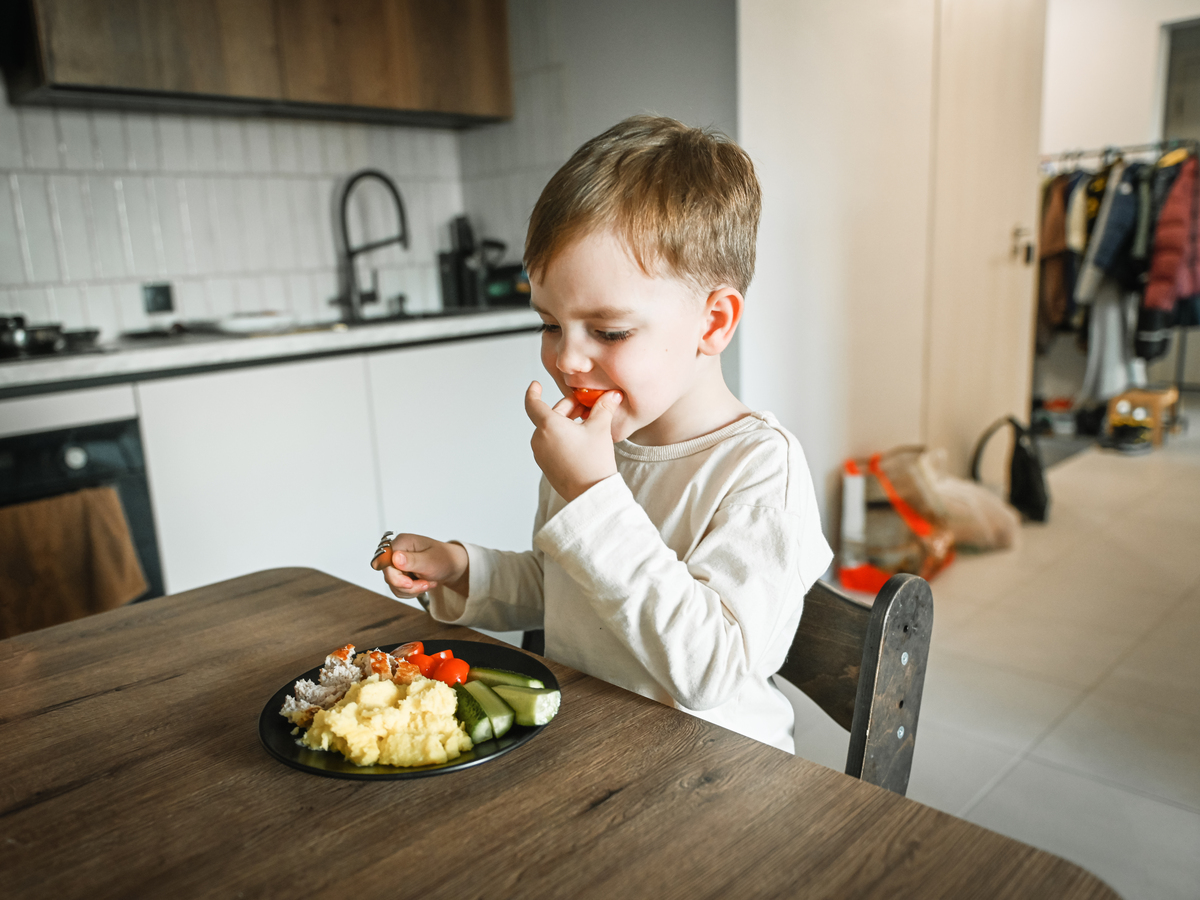 3岁小朋友不爱吃饭有什么好办法