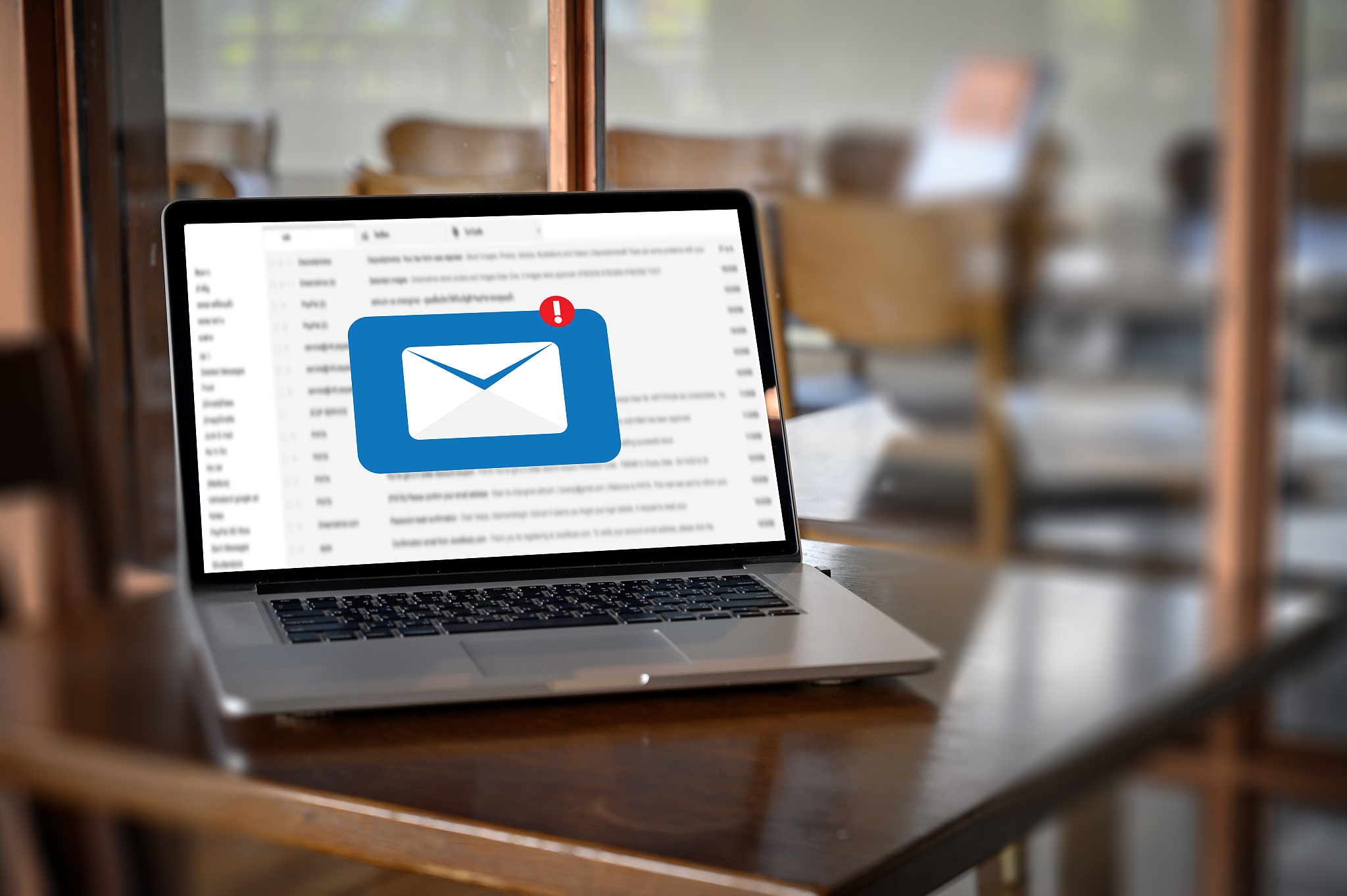 重庆商务学校计算机及应用课程：专业设置、教学质量及就业前景