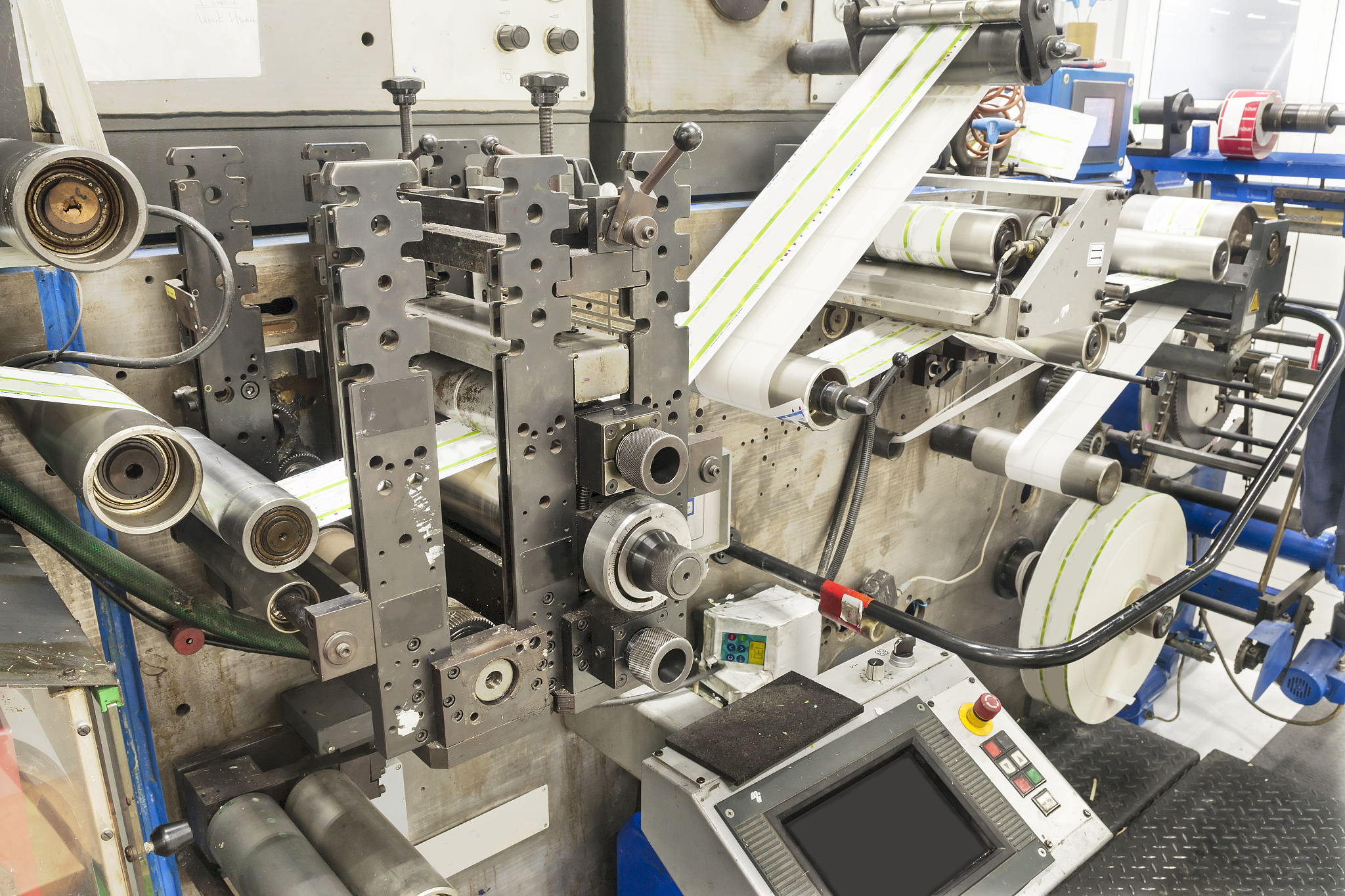 贴标机的贴标精度受什么影响