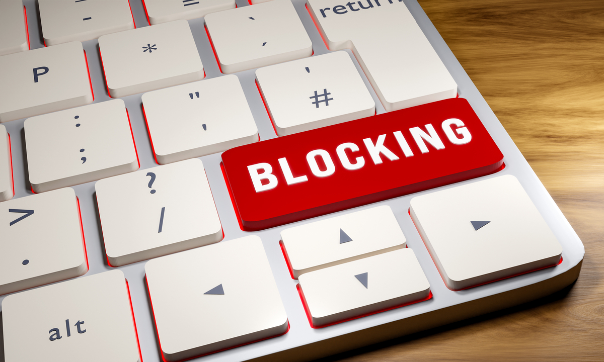 i want to use another hotkey instead ctrl + v is there a way or software to set