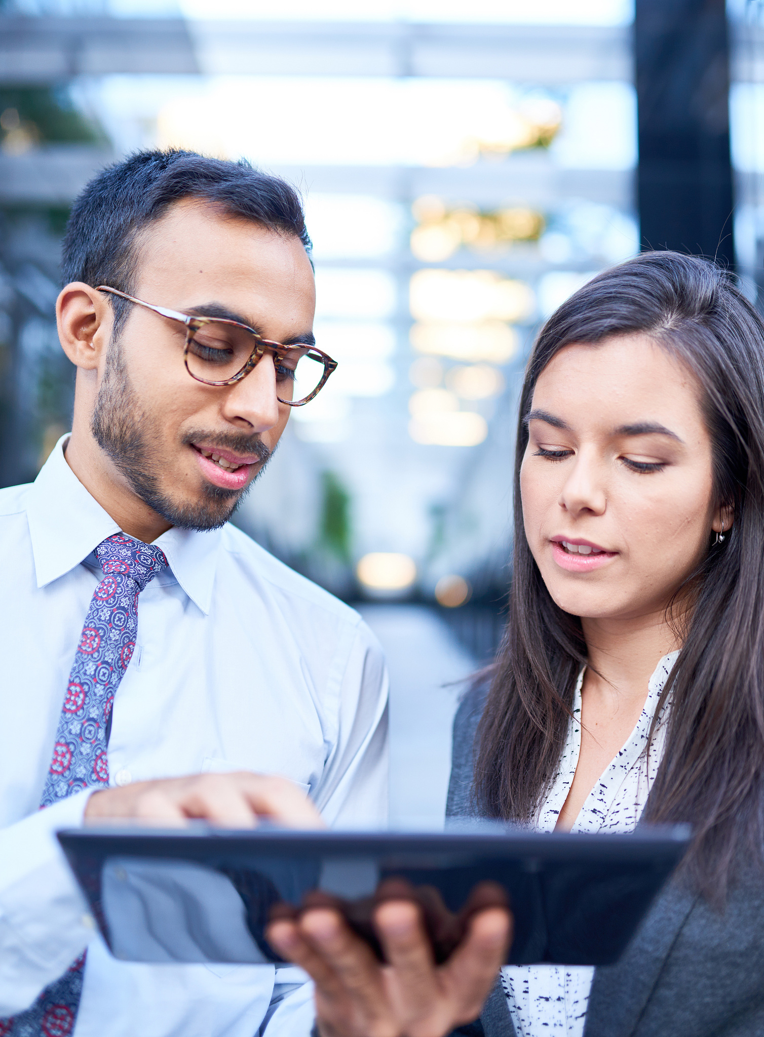 今日运势：压力缓解，贵人相助，事业机遇来临！