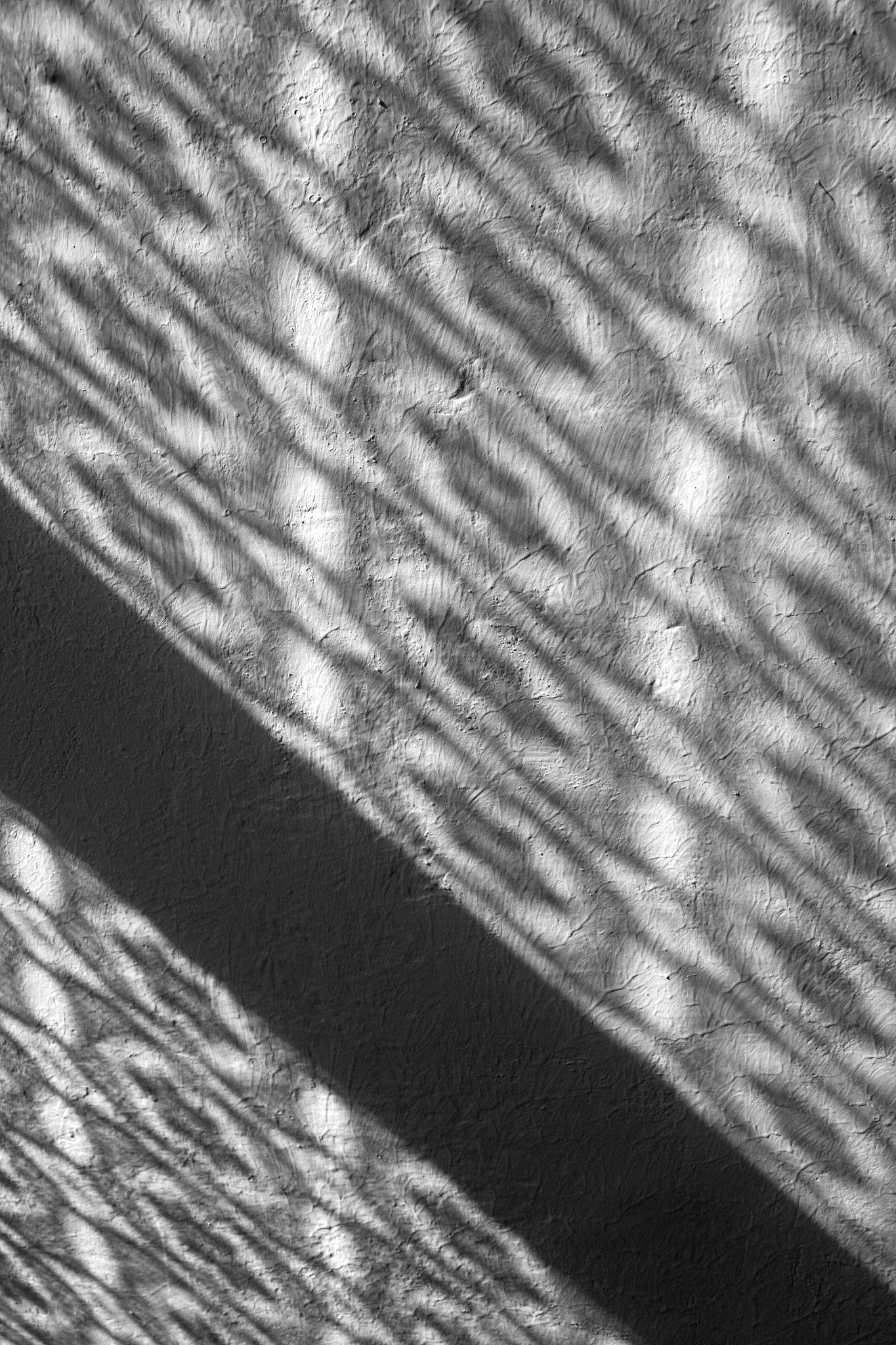 裂纹萌生：占裂纹阶段的全部过程