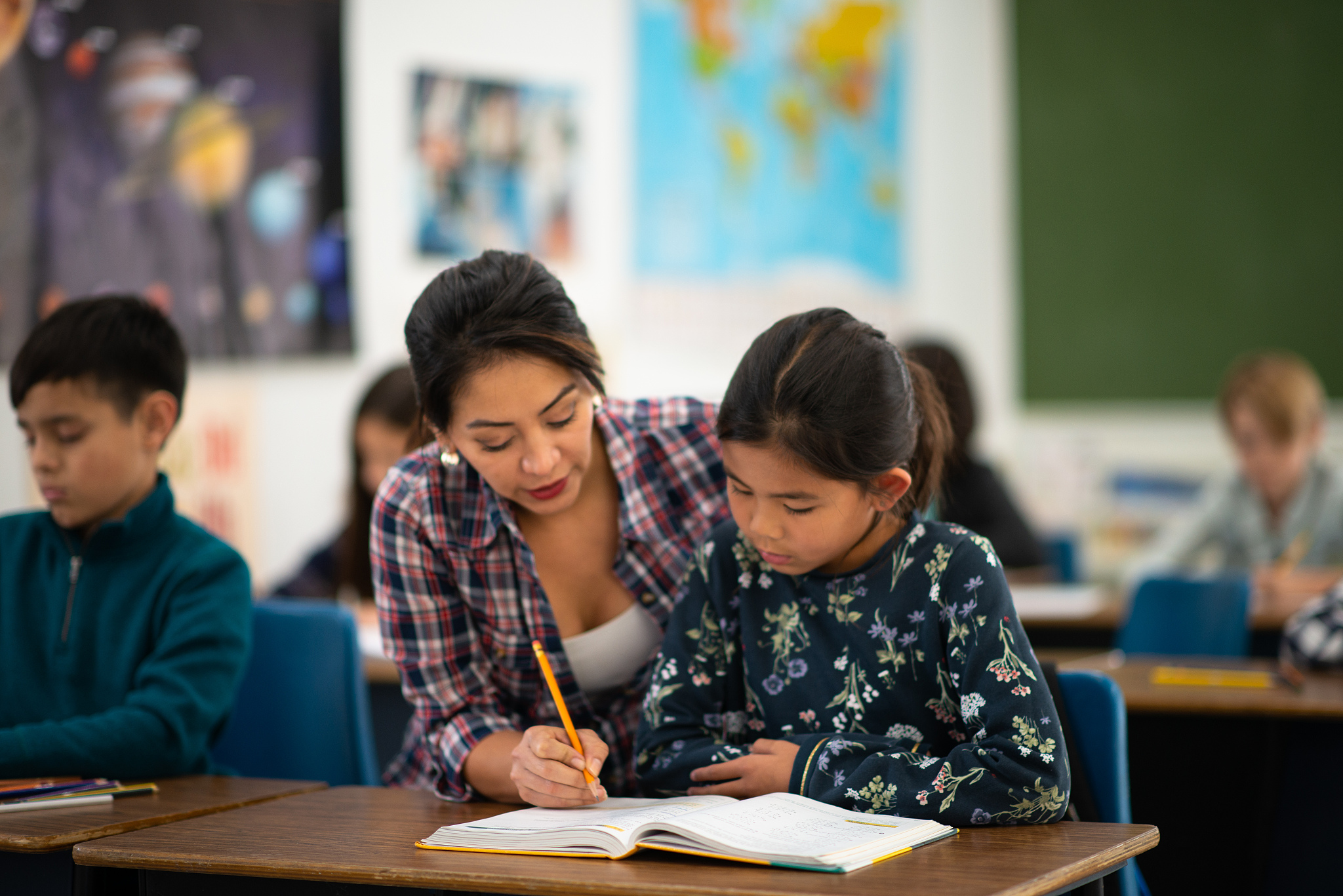 优秀小学教师事迹：张老师的教育之路