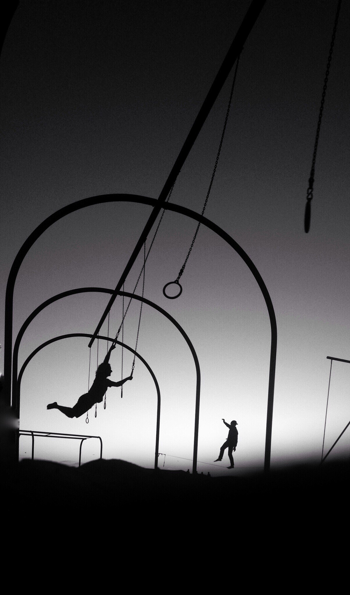 我被困在乌托邦中总觉得自己是一个有自主意识的木偶人。