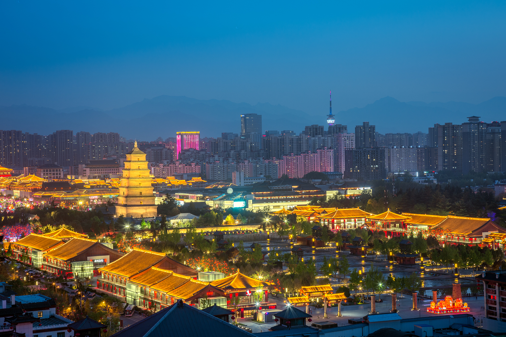 西安大唐不夜城大雁塔景观-11